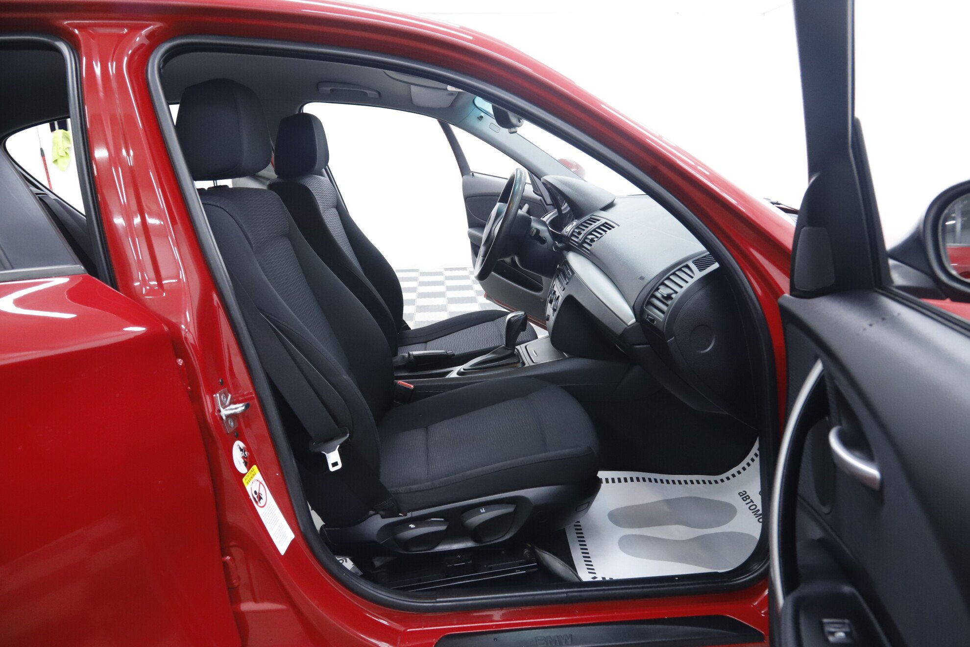 BMW 1 серии, I (E81/E82/E87/E88) Рестайлинг, 2009 фото 22