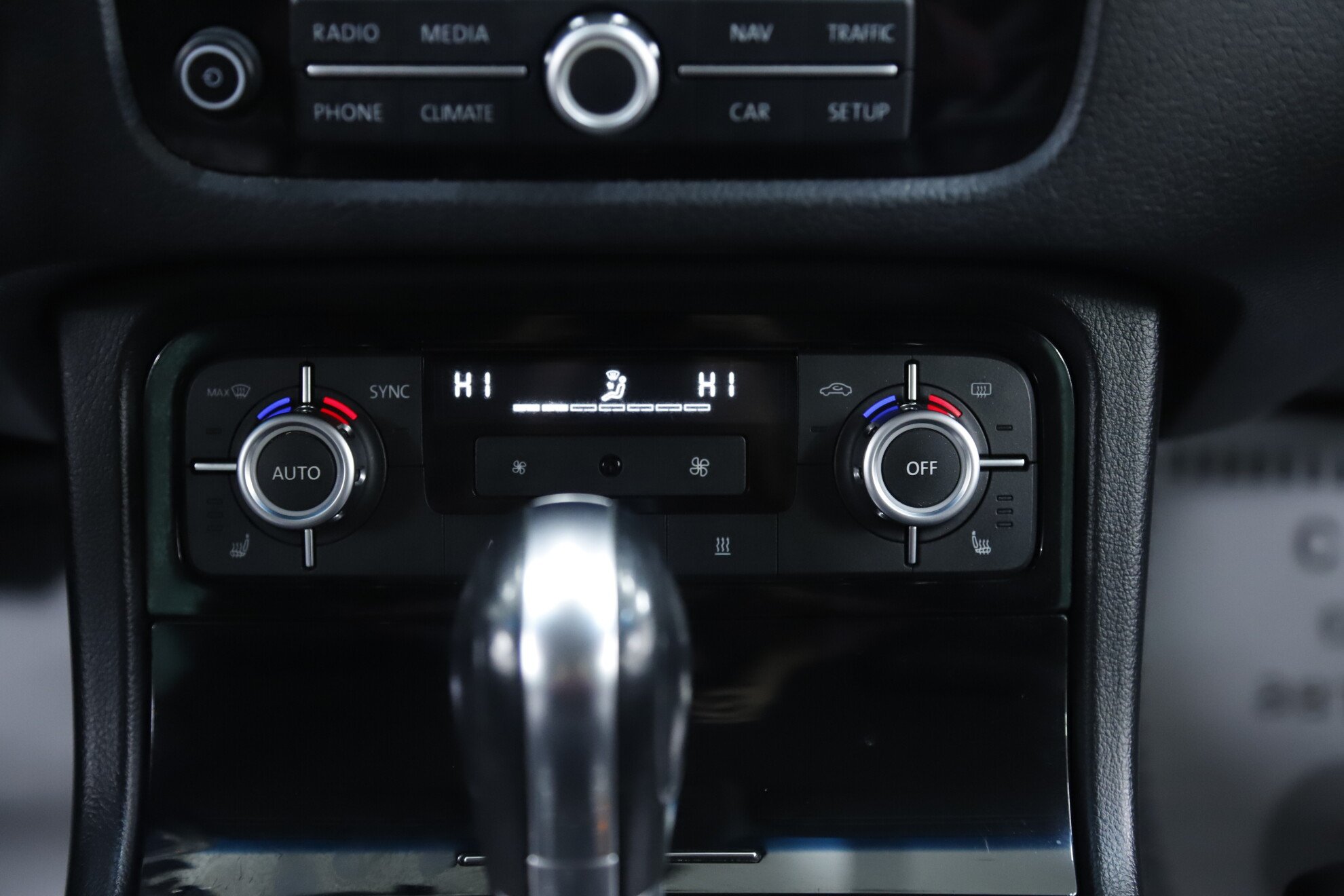 Volkswagen Touareg, II, 2014 фото 20