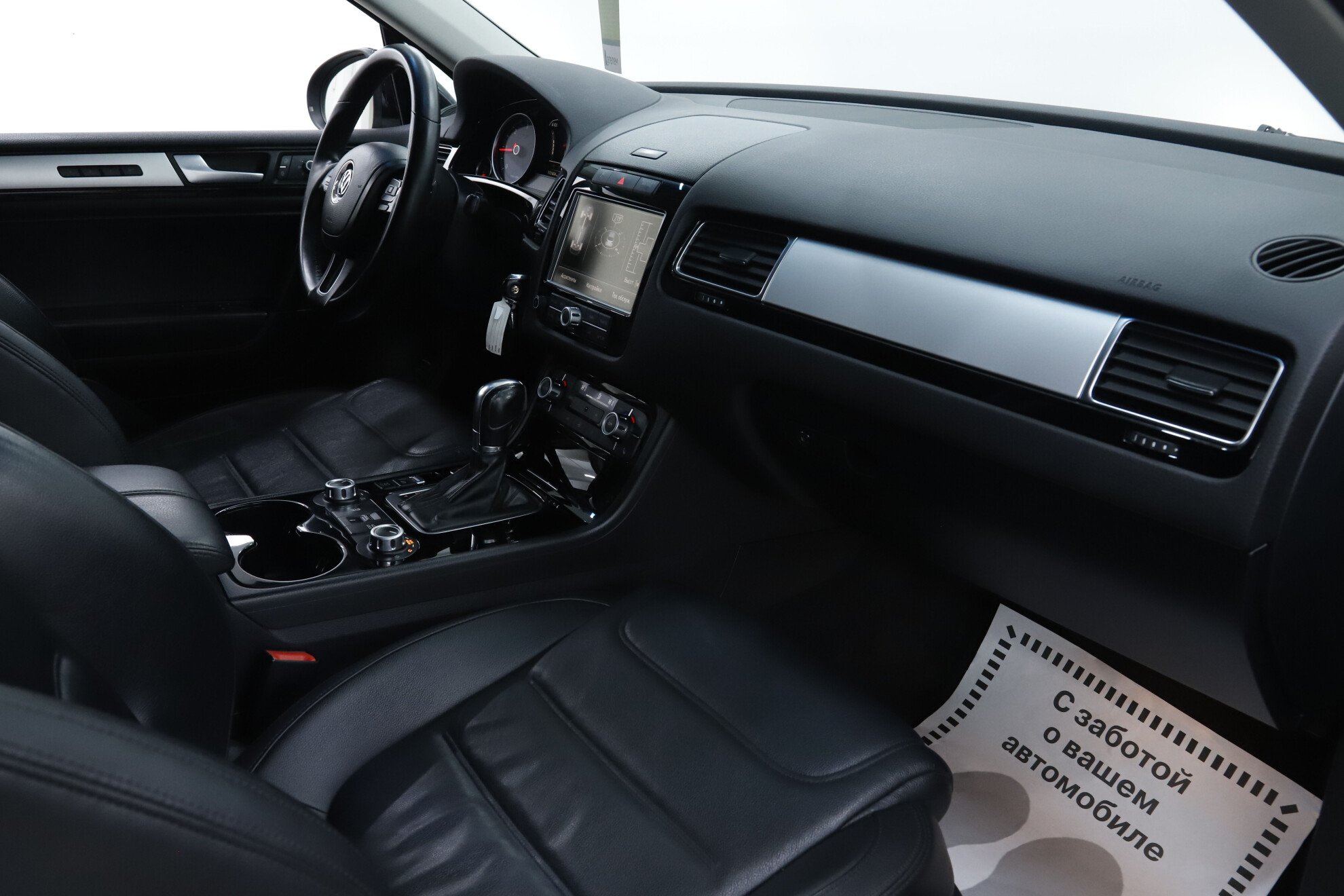 Volkswagen Touareg, II, 2014 фото 12