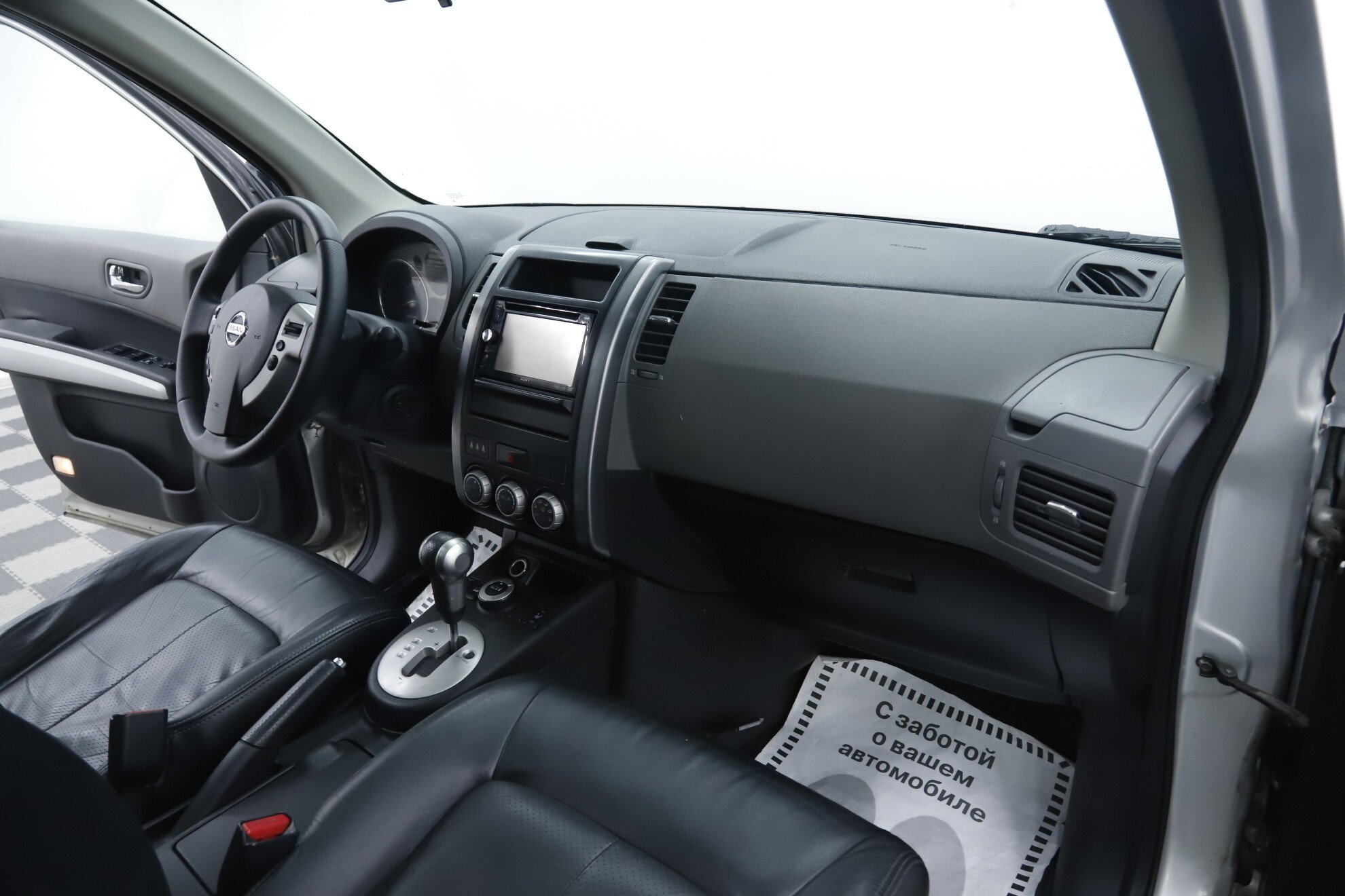Nissan X-Trail, II, 2008 фото 16