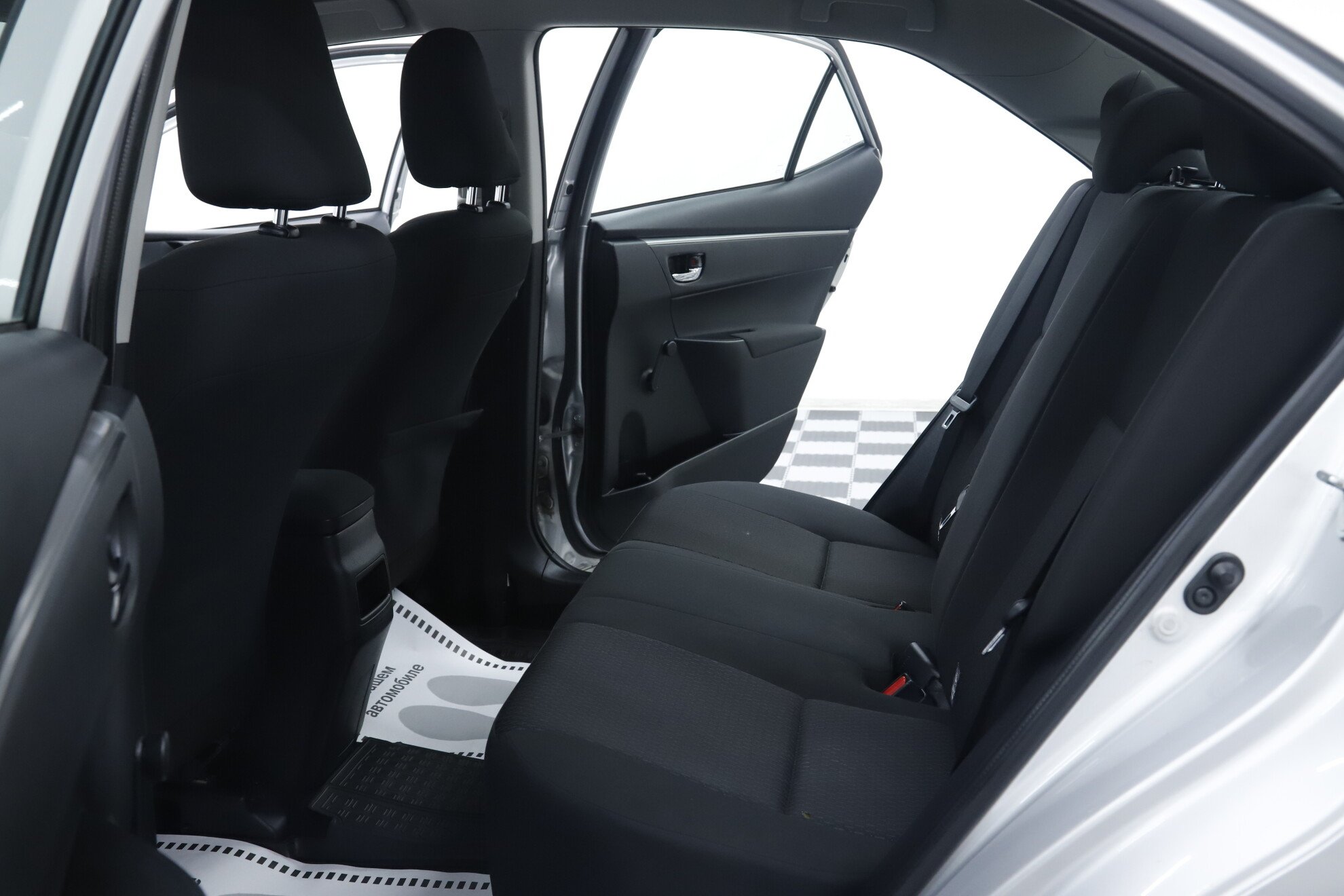 Toyota Corolla, XI (E160, E170, E180), 2014 фото 14