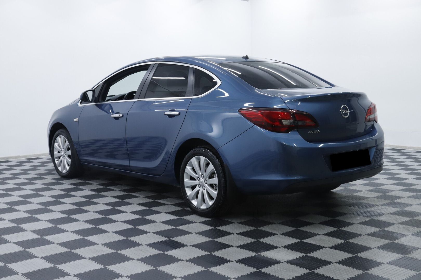 Opel Astra, J Рестайлинг, 2014 фото 6