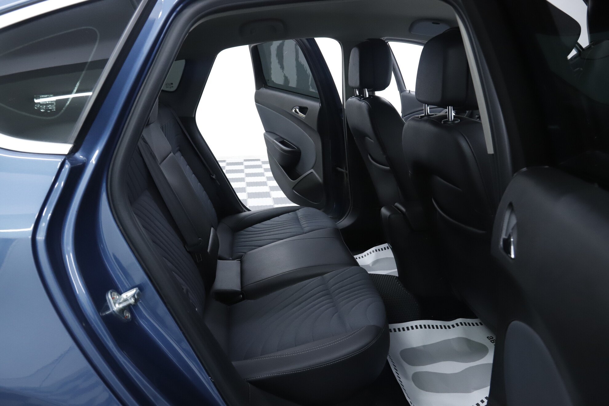 Opel Astra, J Рестайлинг, 2014 фото 16