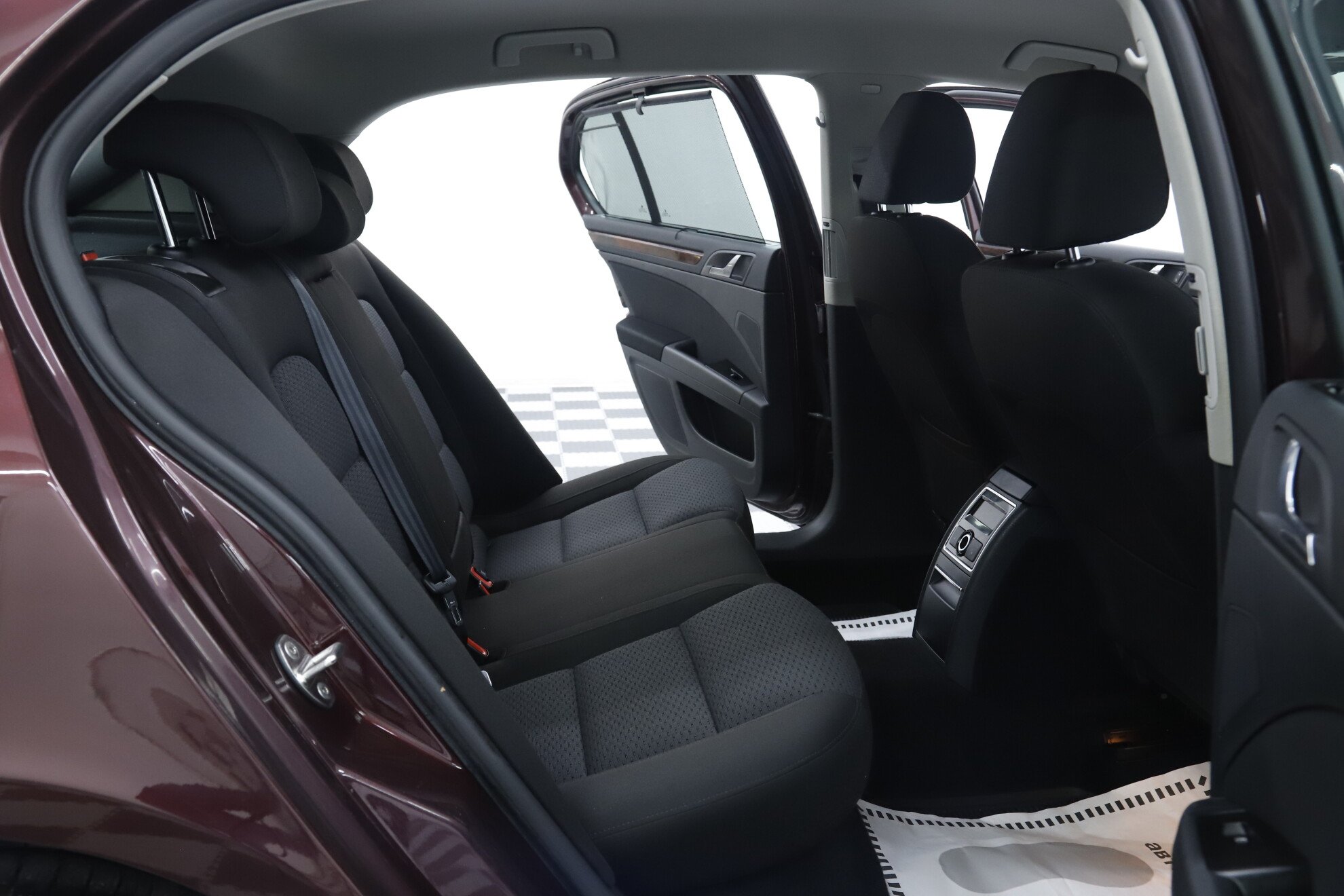 Skoda Superb, II, 2011 фото 19