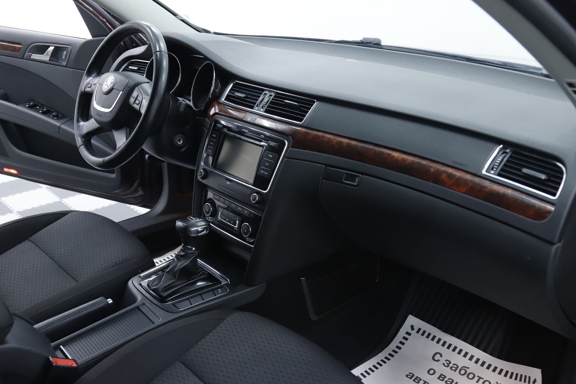 Skoda Superb, II, 2011 фото 16