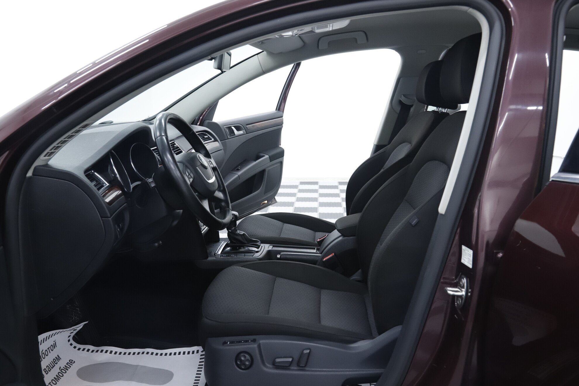 Skoda Superb, II, 2011 фото 7