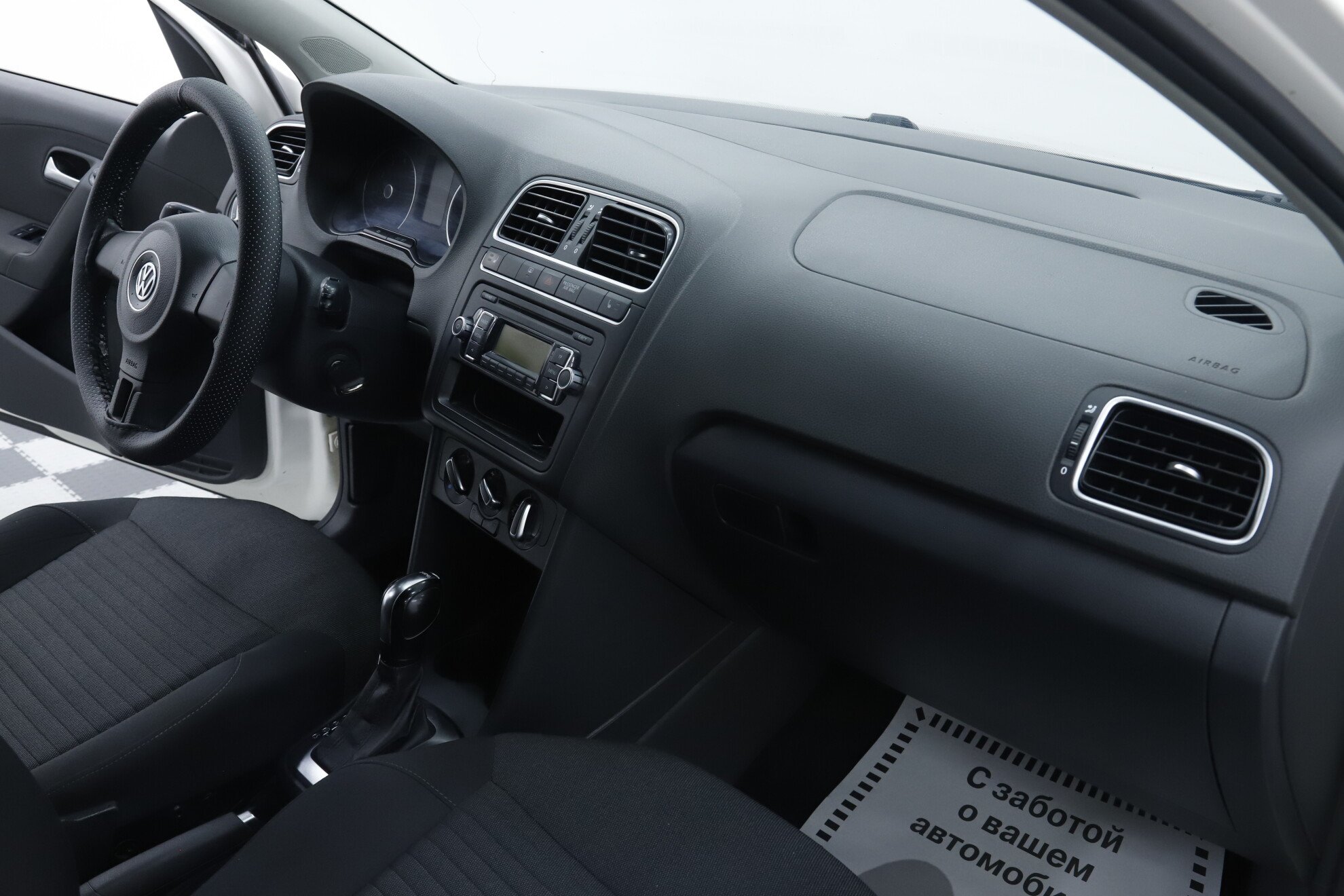 Volkswagen Polo, V, 2011 фото 13
