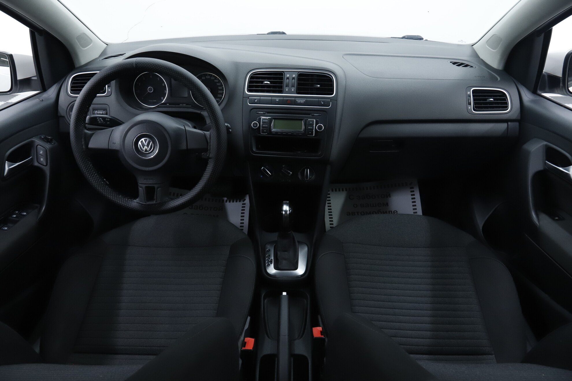 Volkswagen Polo, V, 2011 фото 9