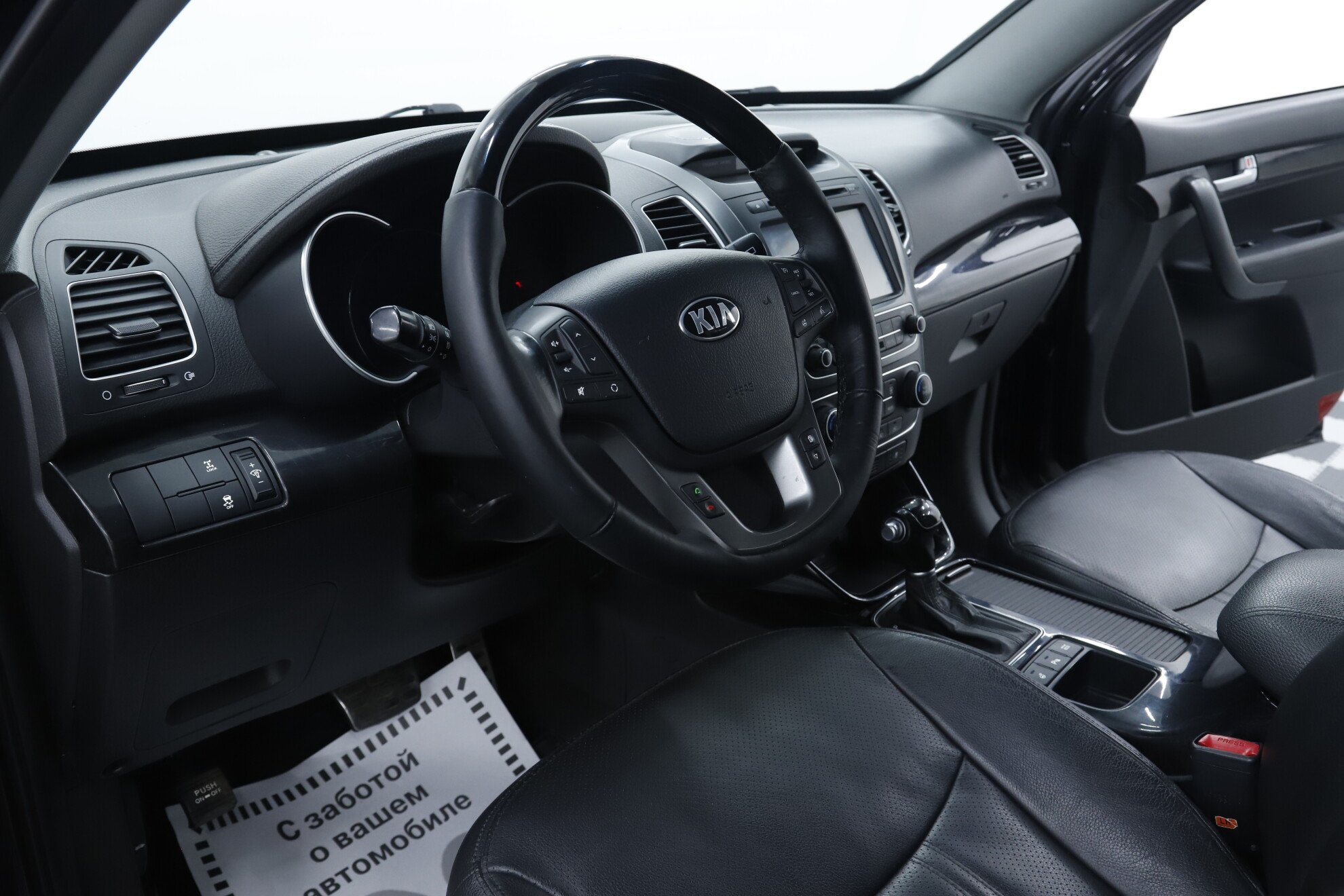 Kia Sorento, II Рестайлинг, 2013 фото 10