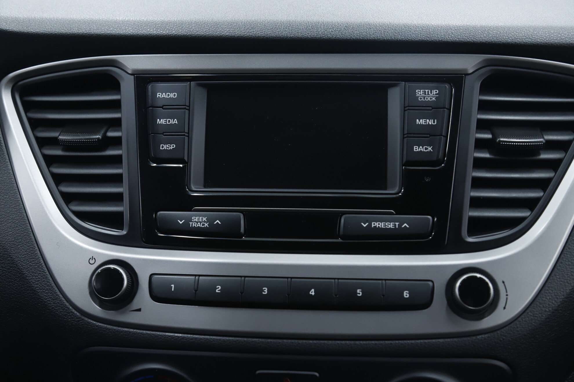 Hyundai Solaris, II, 2018 фото 14