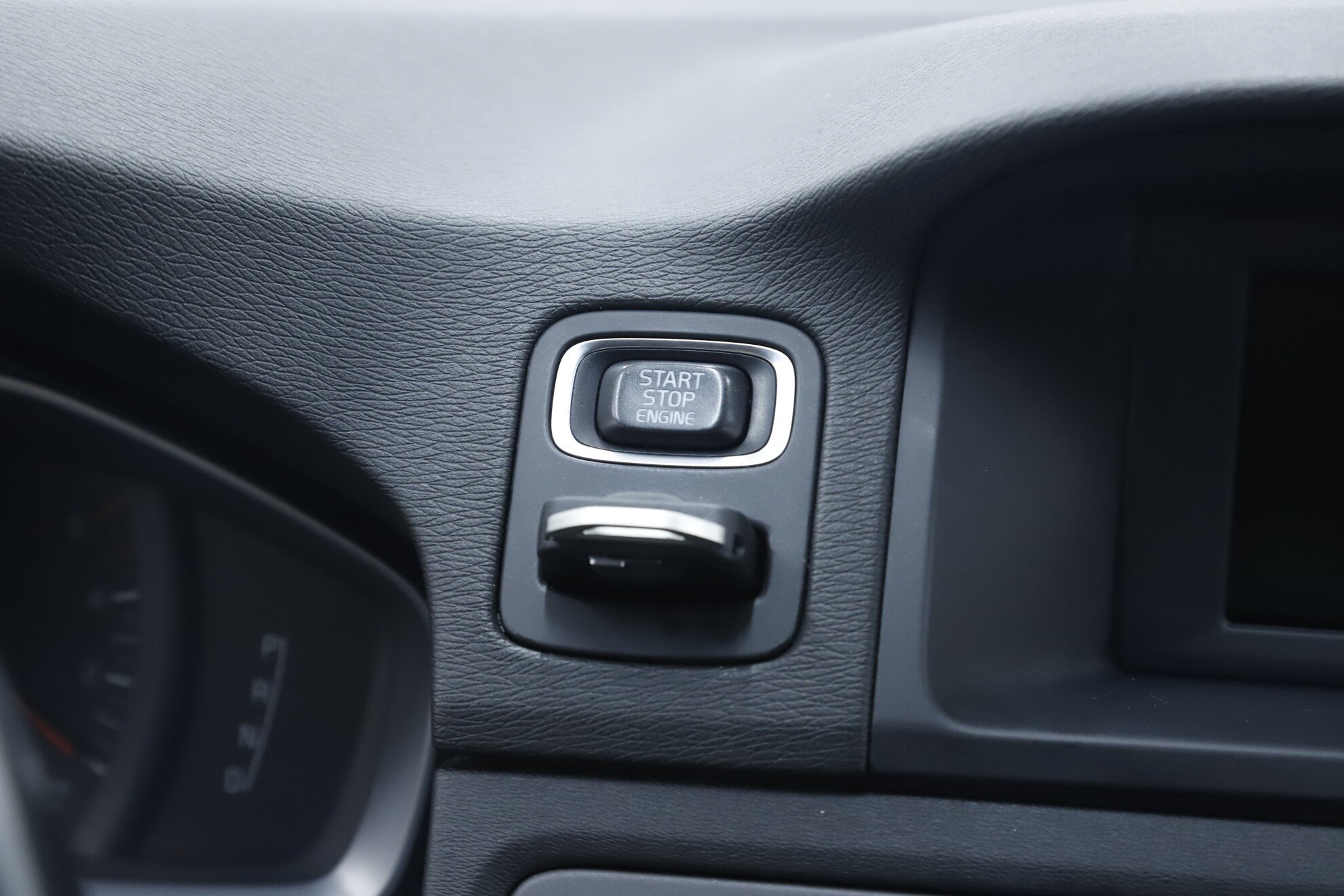 Volvo XC70, II Рестайлинг, 2014 фото 14