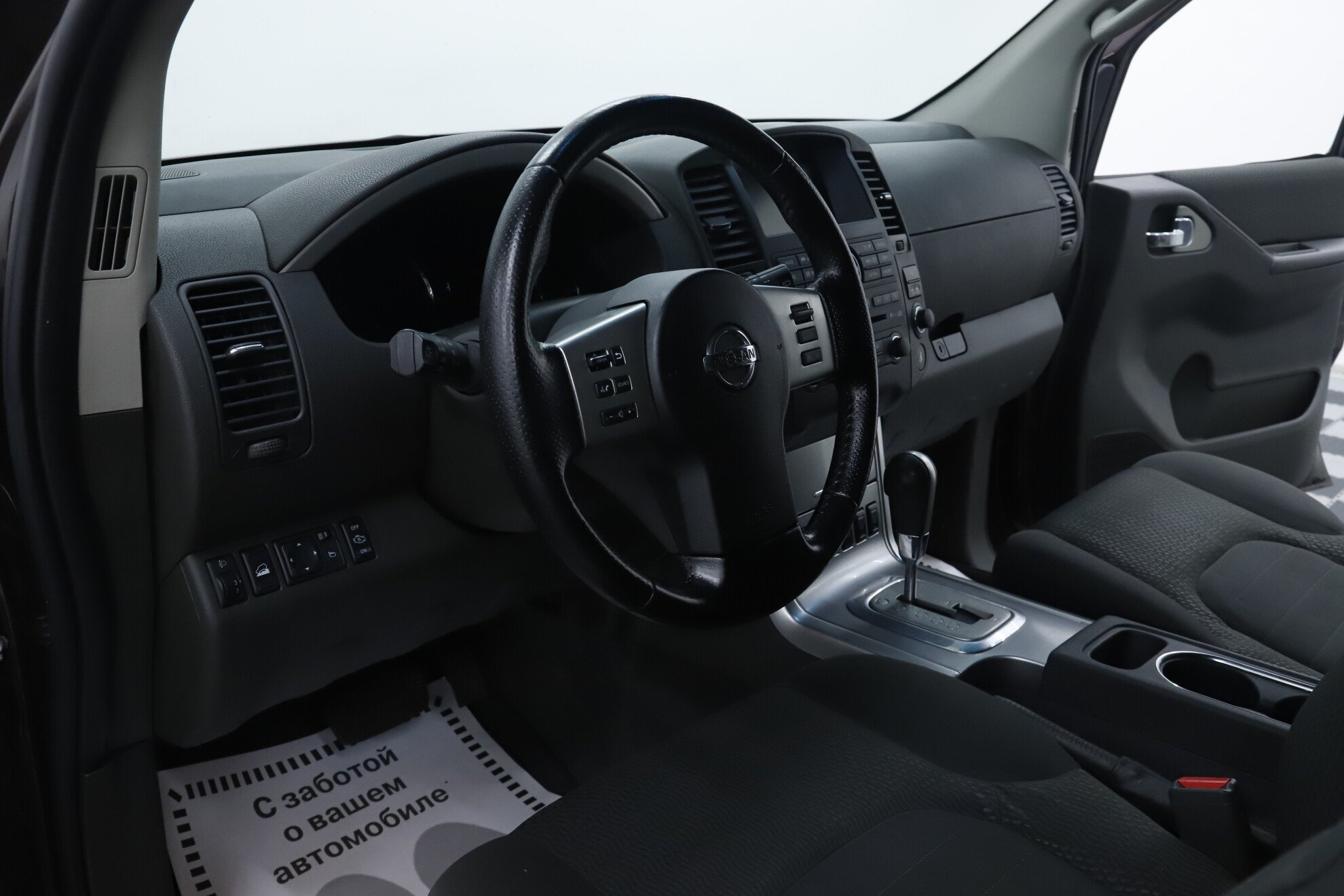 Nissan Pathfinder, III Рестайлинг, 2010 фото 8