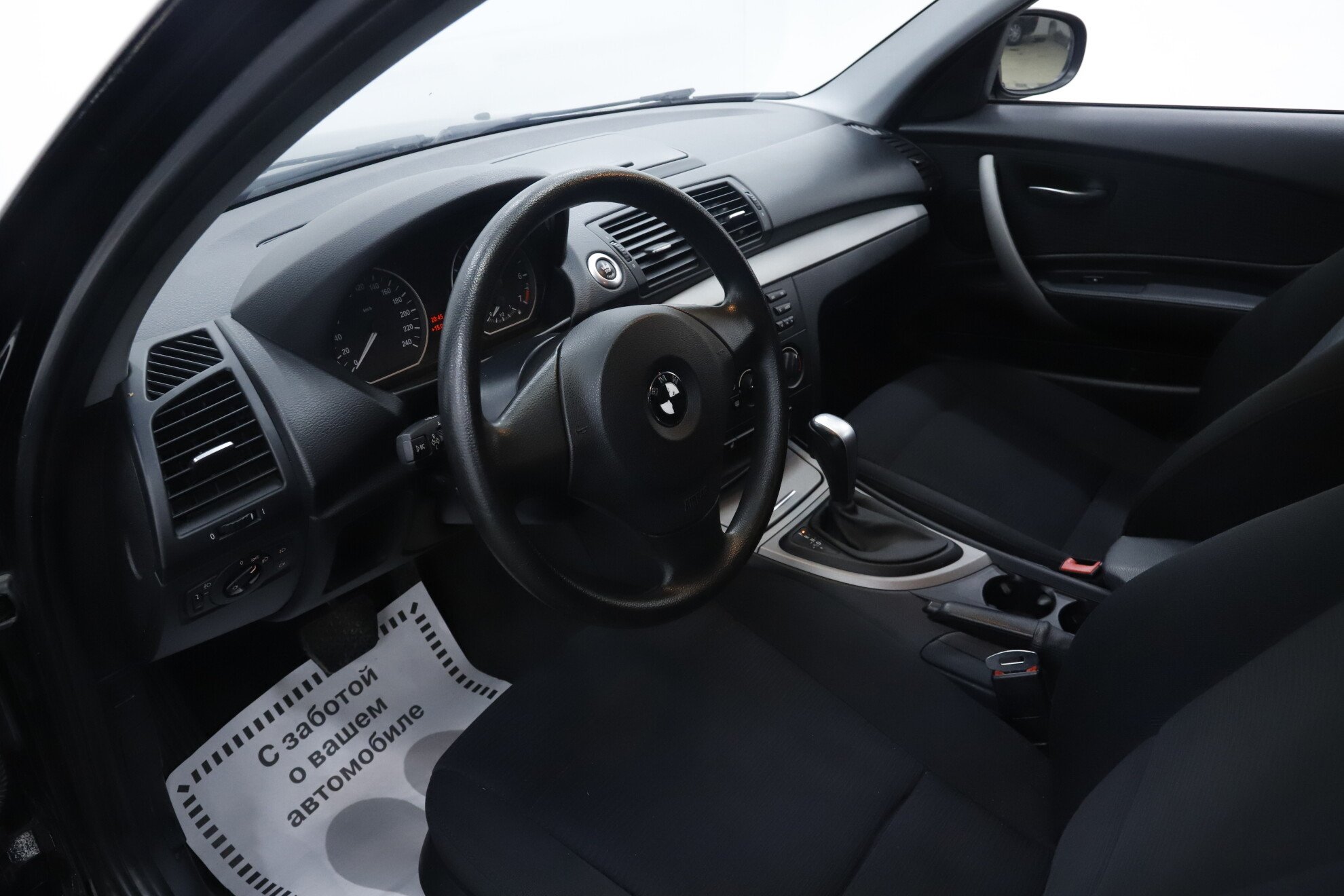 BMW 1 серии, I (E81/E82/E87/E88) Рестайлинг, 2011 фото 8