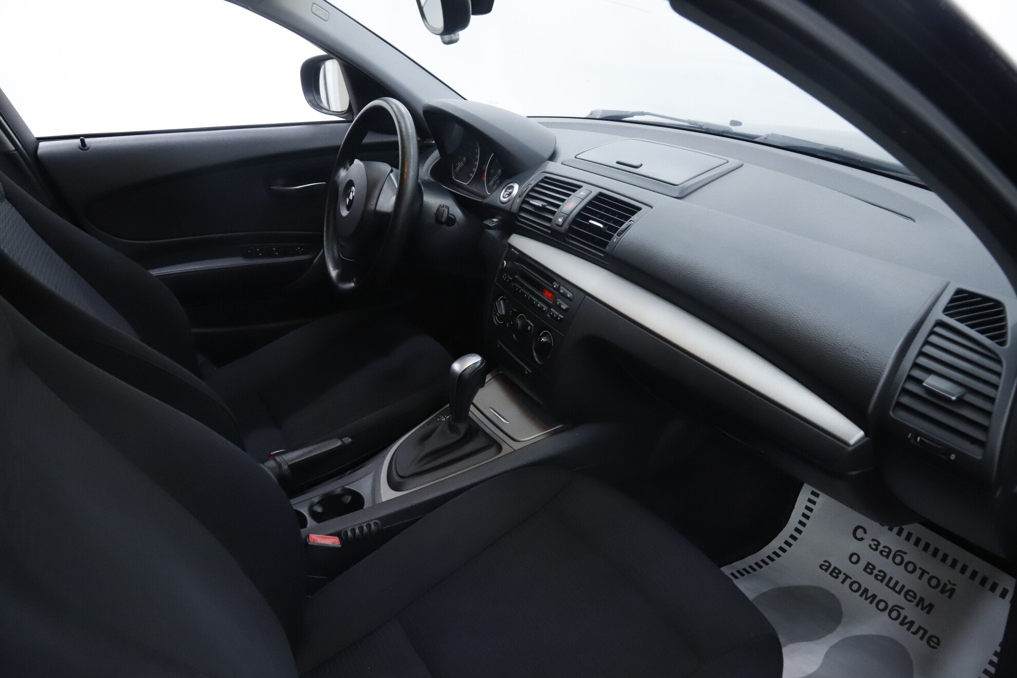 BMW 1 серии, I (E81/E82/E87/E88) Рестайлинг, 2011 фото 16