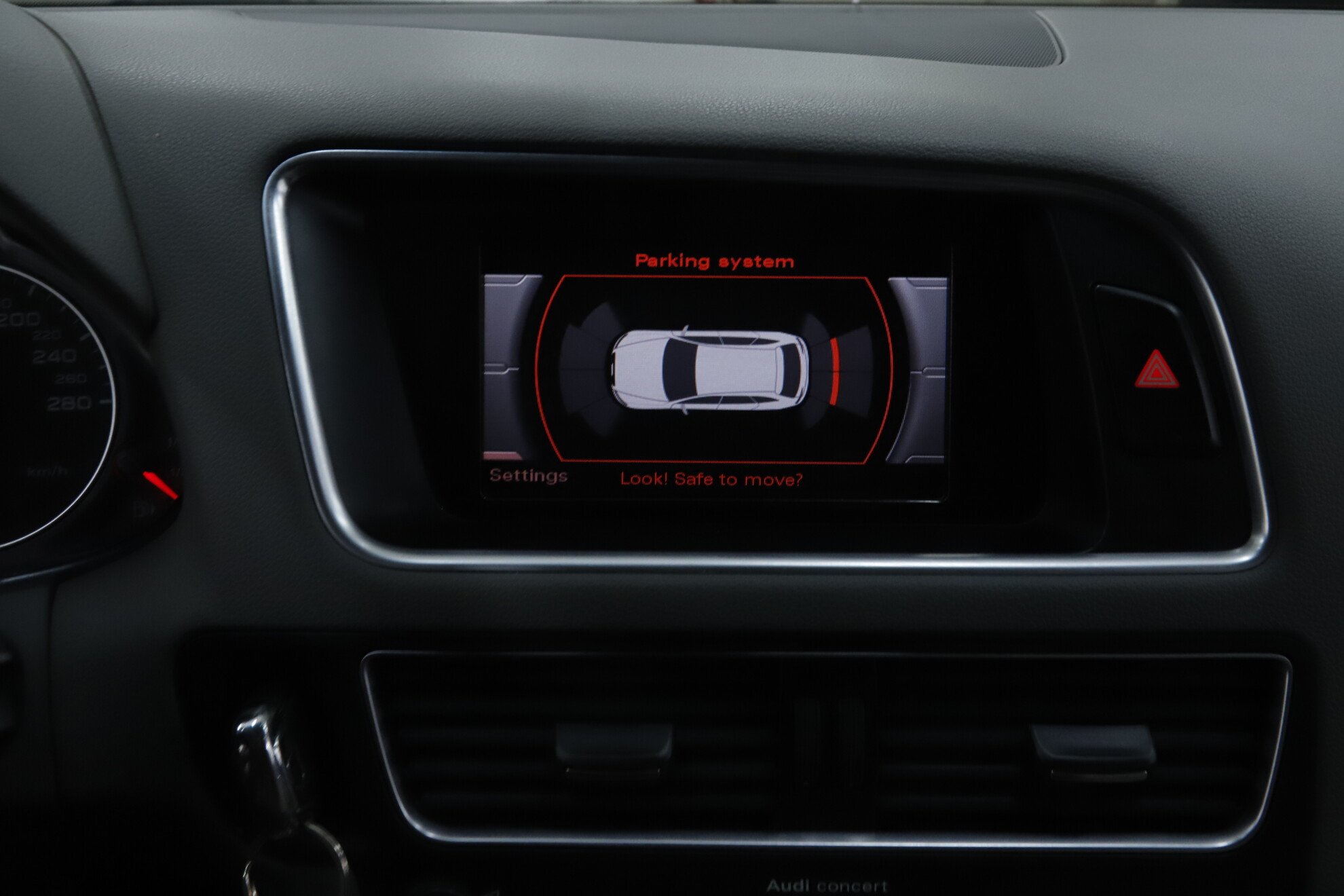 Audi Q5, I (8R), 2010 фото 15