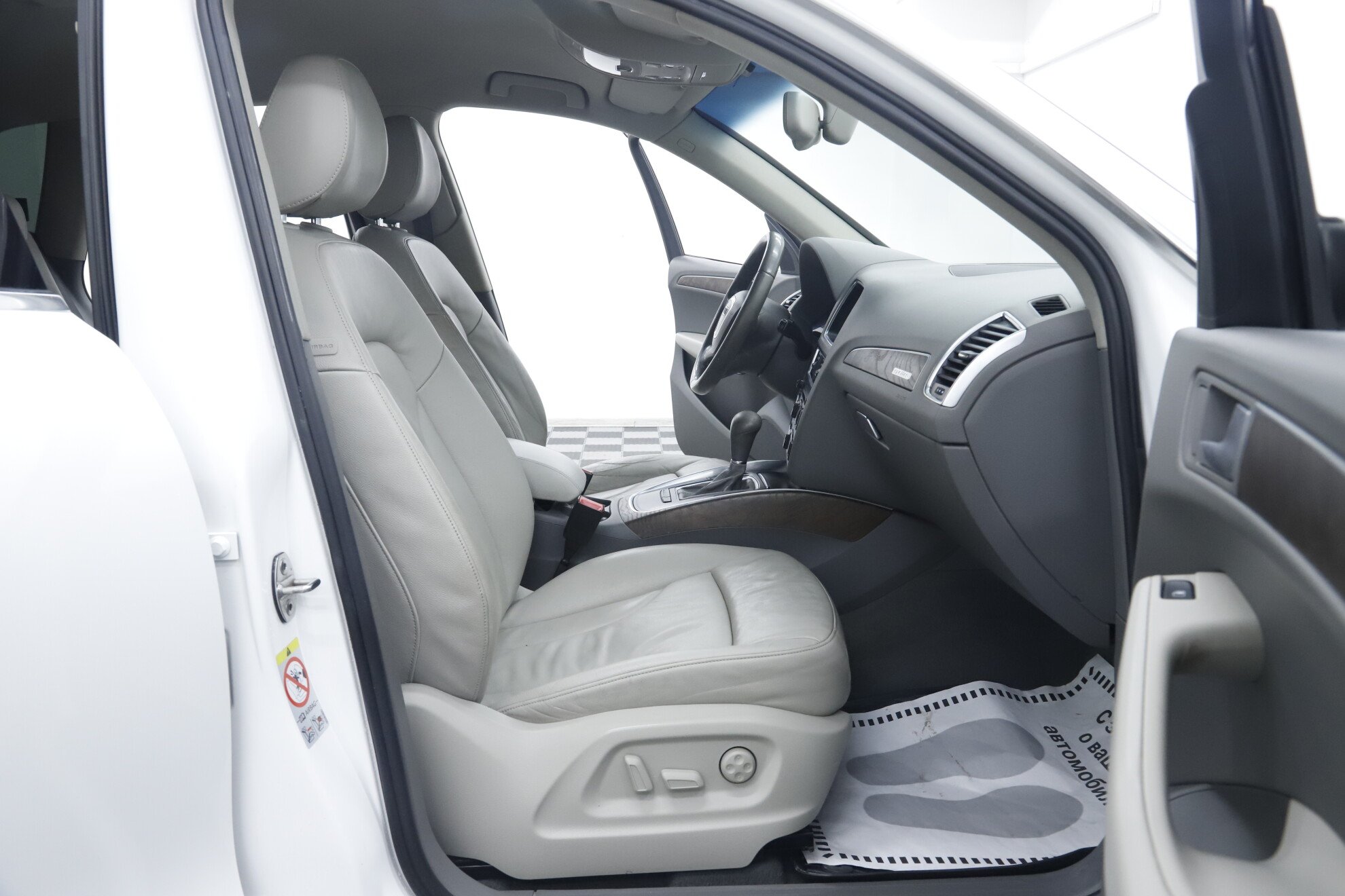 Audi Q5, I (8R), 2010 фото 11