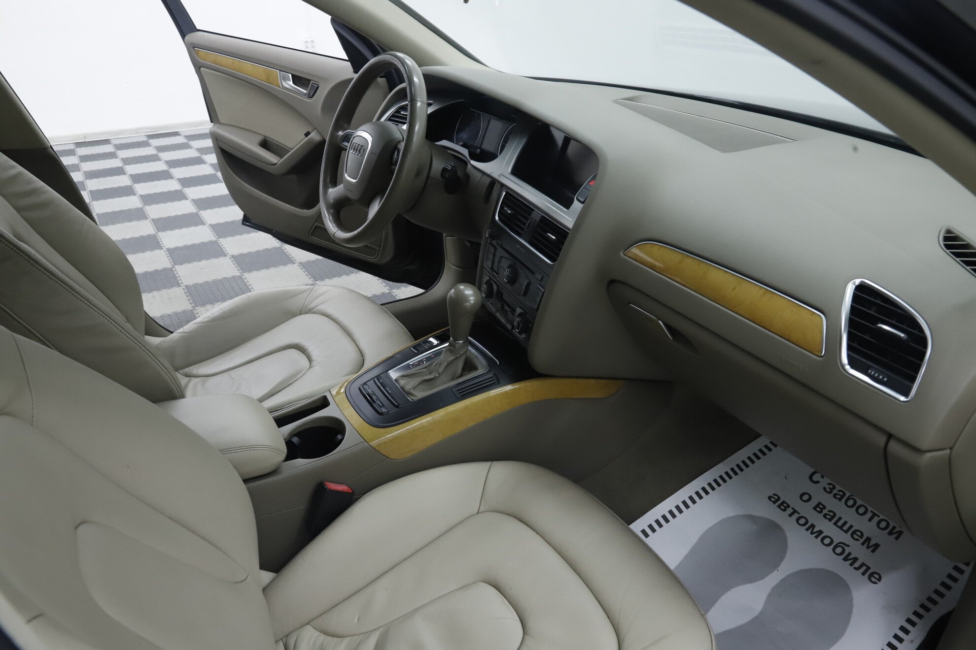 Audi A4, IV (B8), 2008 фото 15