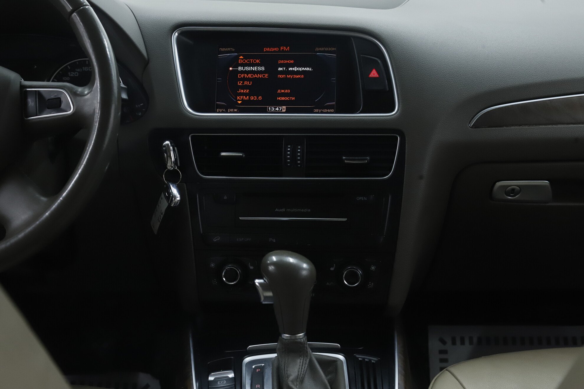 Audi Q5, I (8R), 2009 фото 15