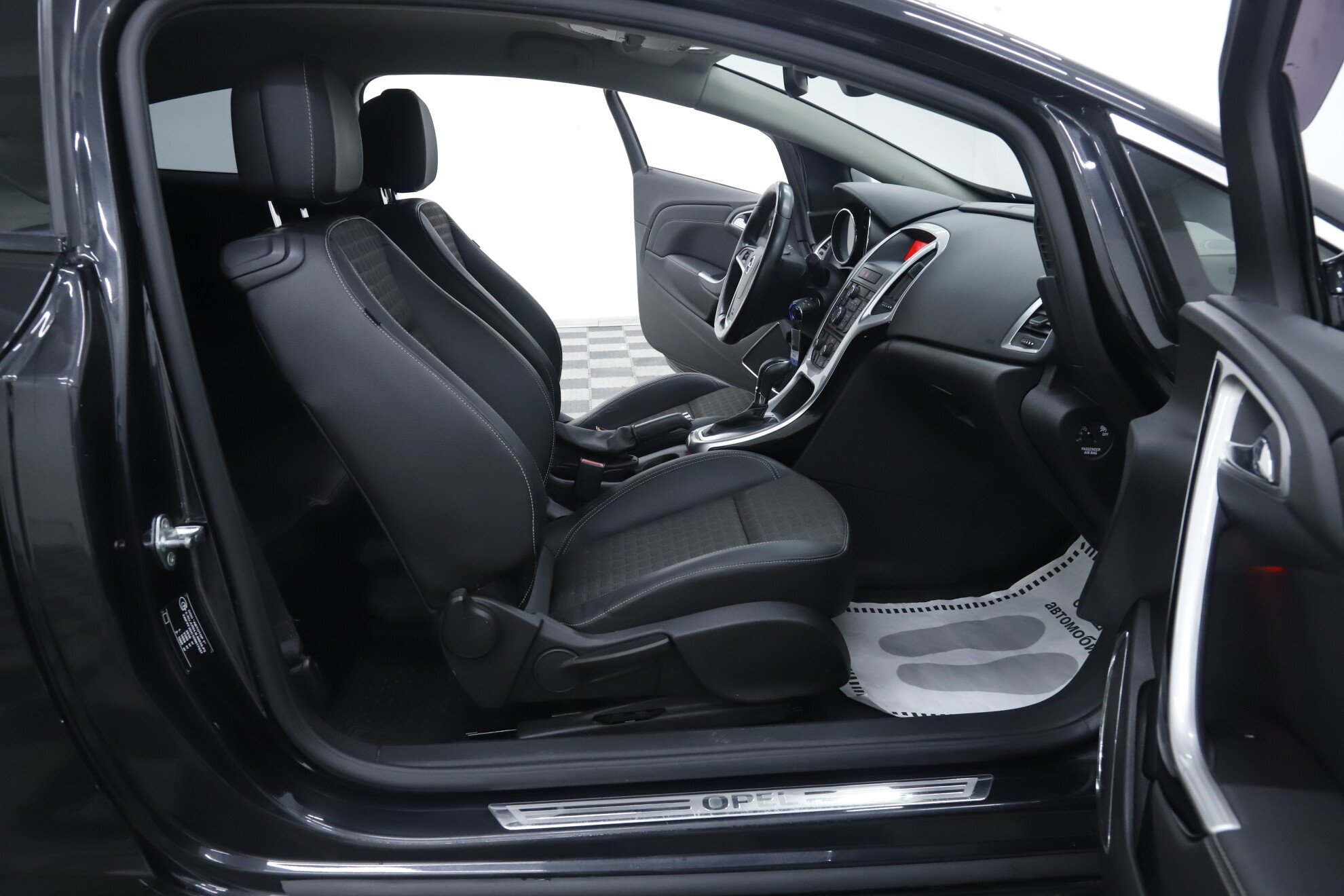 Opel Astra, J Рестайлинг, 2013 фото 15