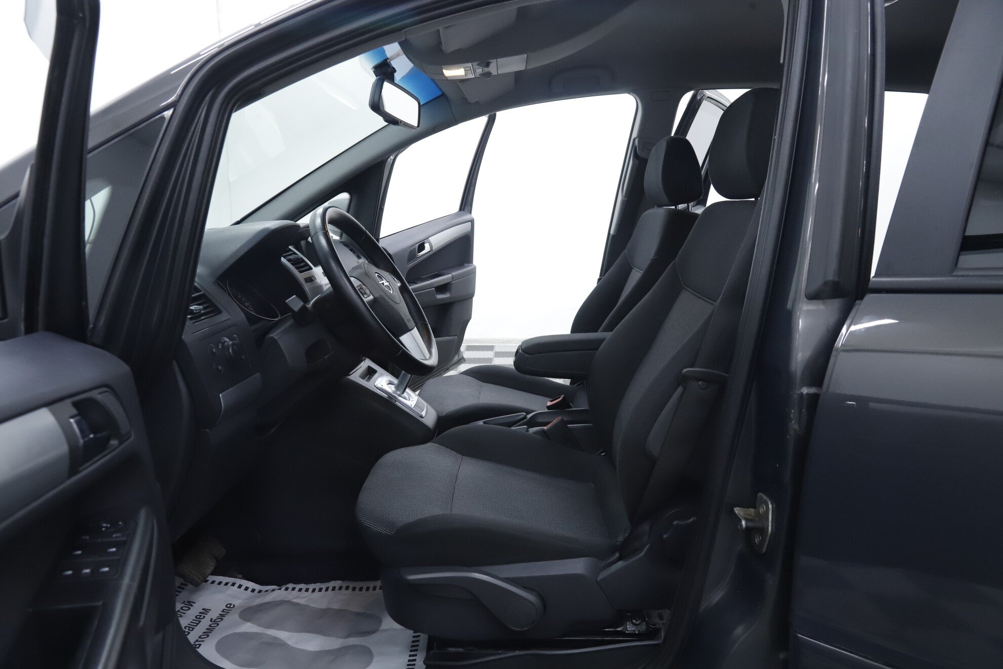 Opel Zafira, B Рестайлинг, 2013 фото 7