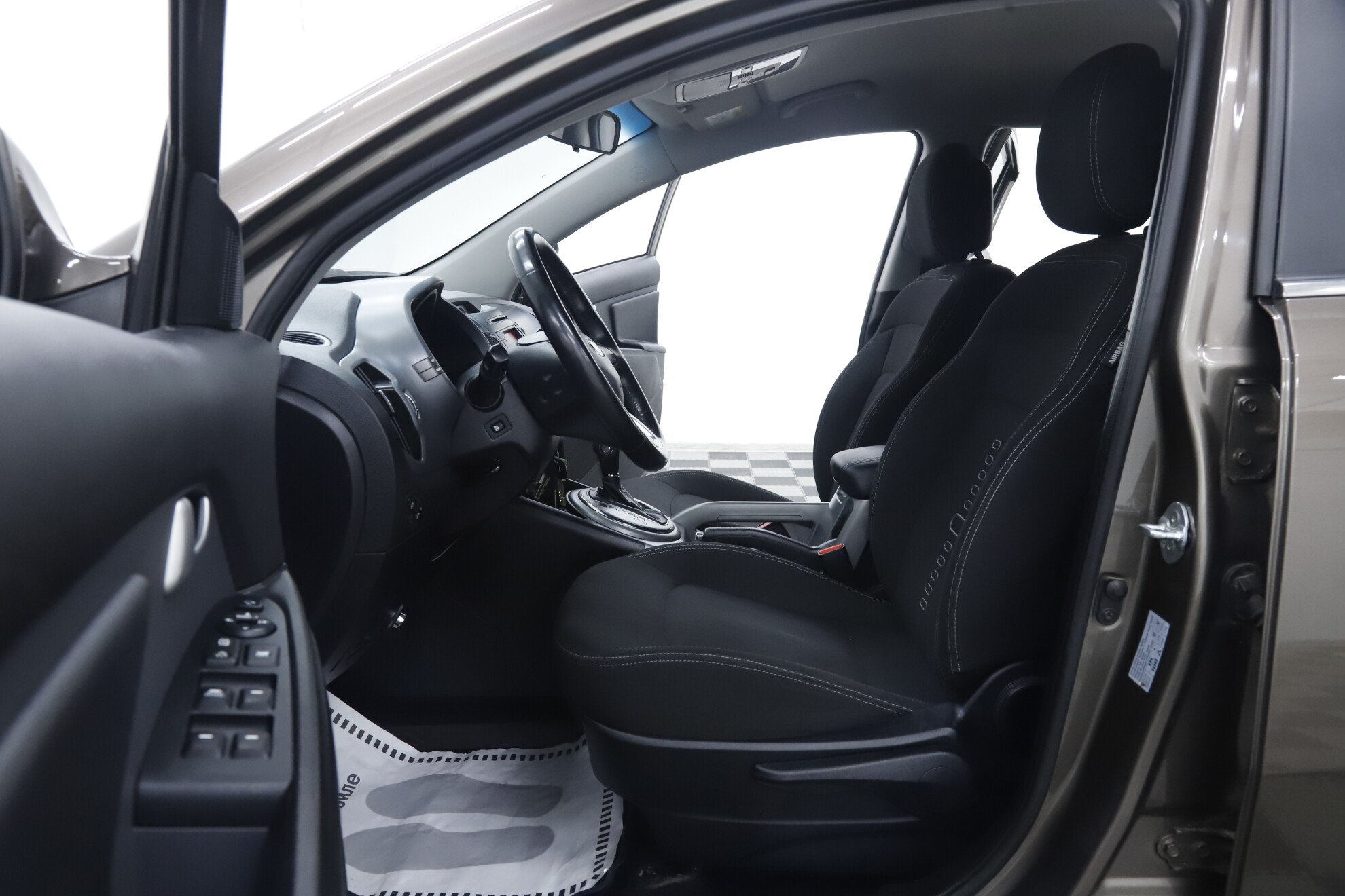 Kia Sportage, III Рестайлинг, 2015 фото 9