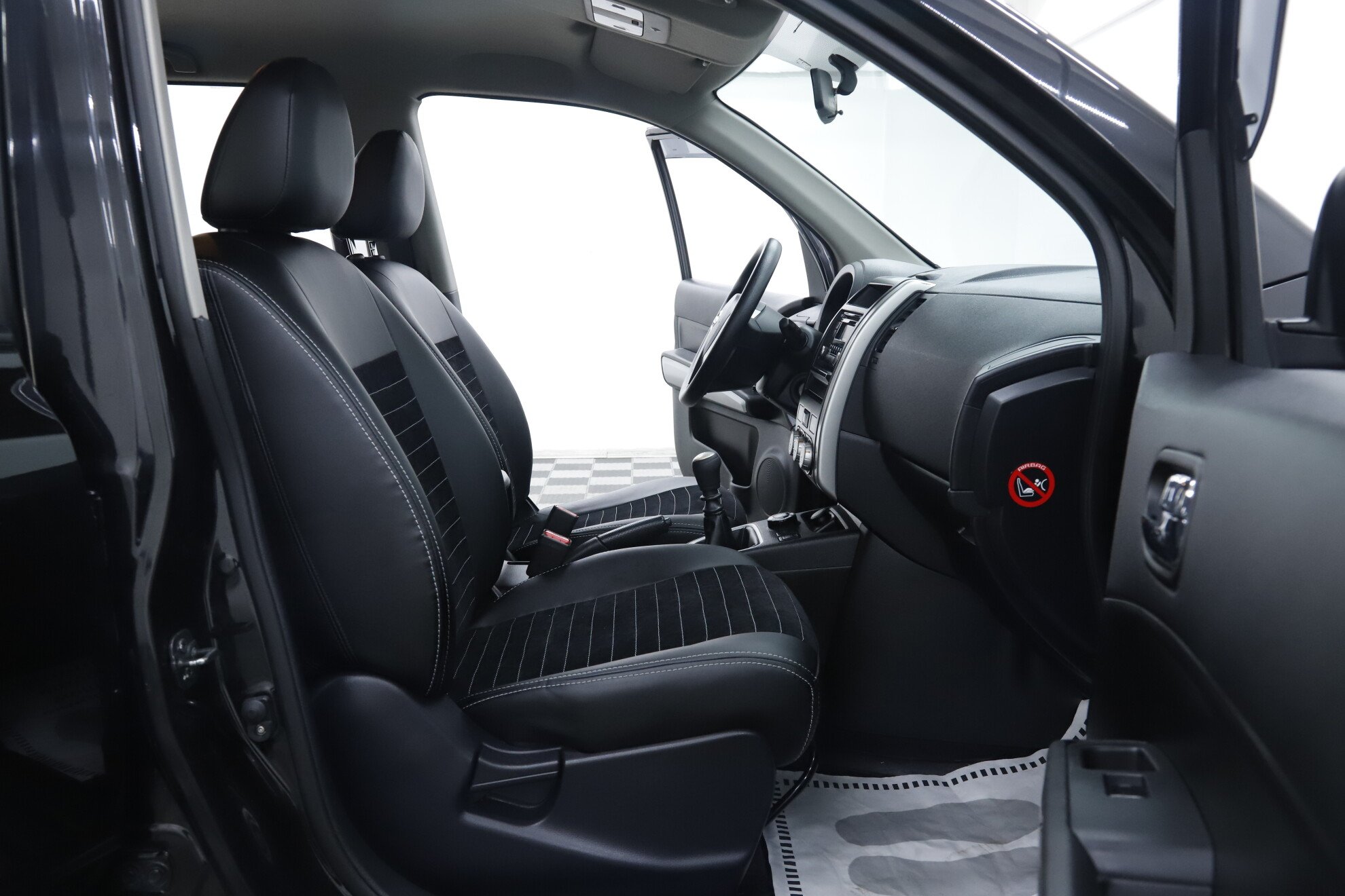 Nissan X-Trail, II Рестайлинг, 2014 фото 16