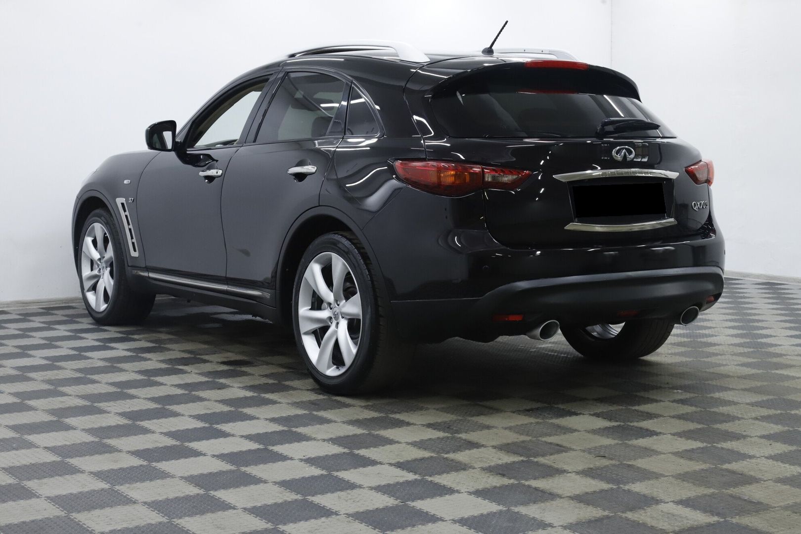 Infiniti QX70, 2013 фото 6