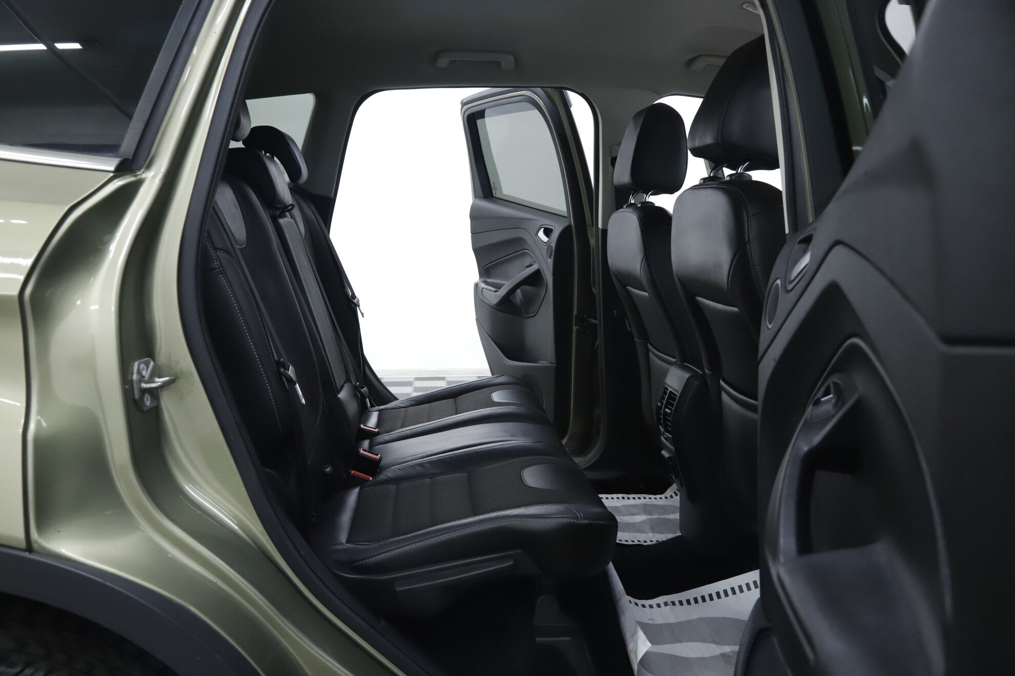 Ford Kuga, II, 2013 фото 18