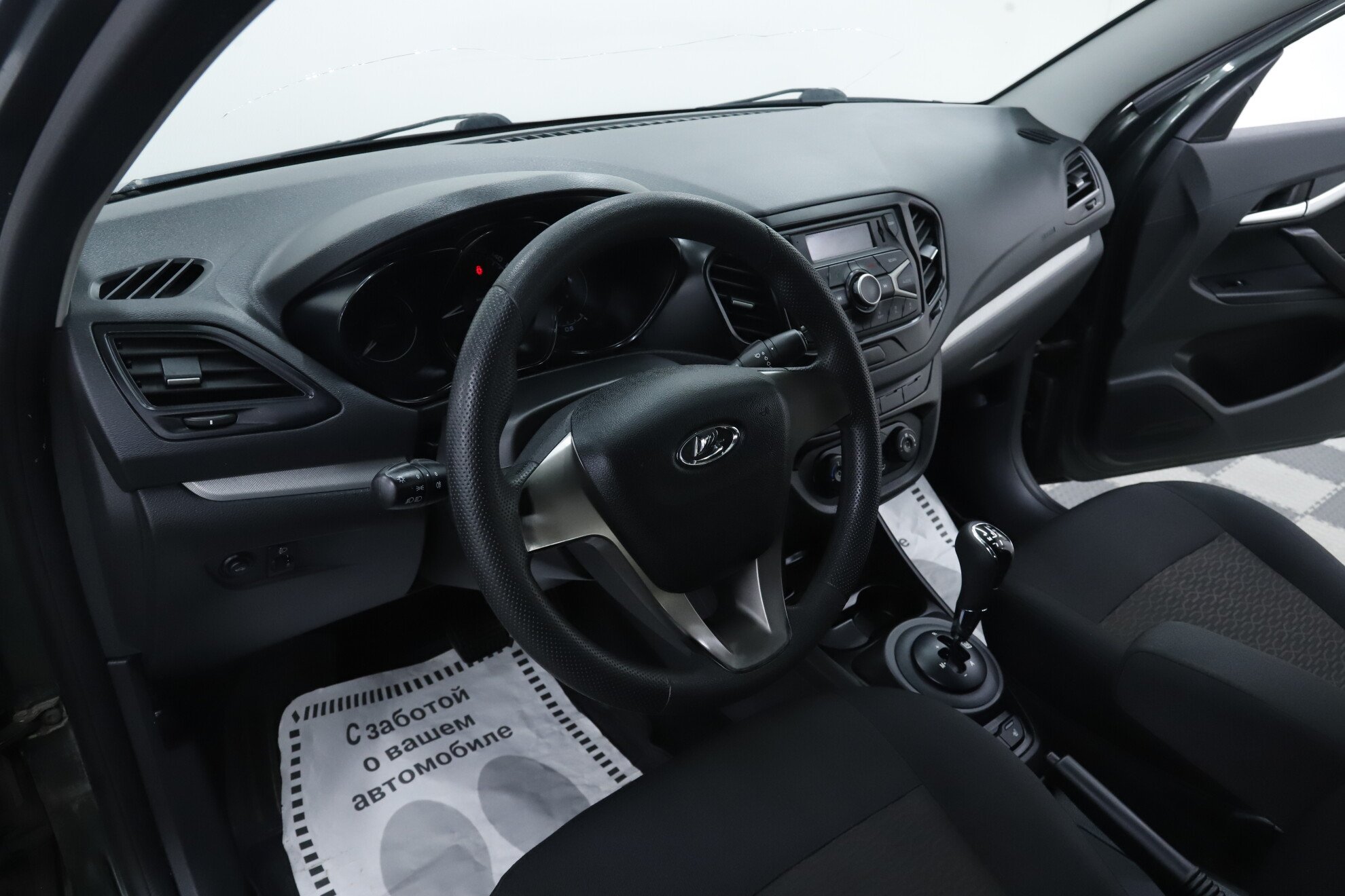 LADA (ВАЗ) Vesta, I, 2017 фото 8