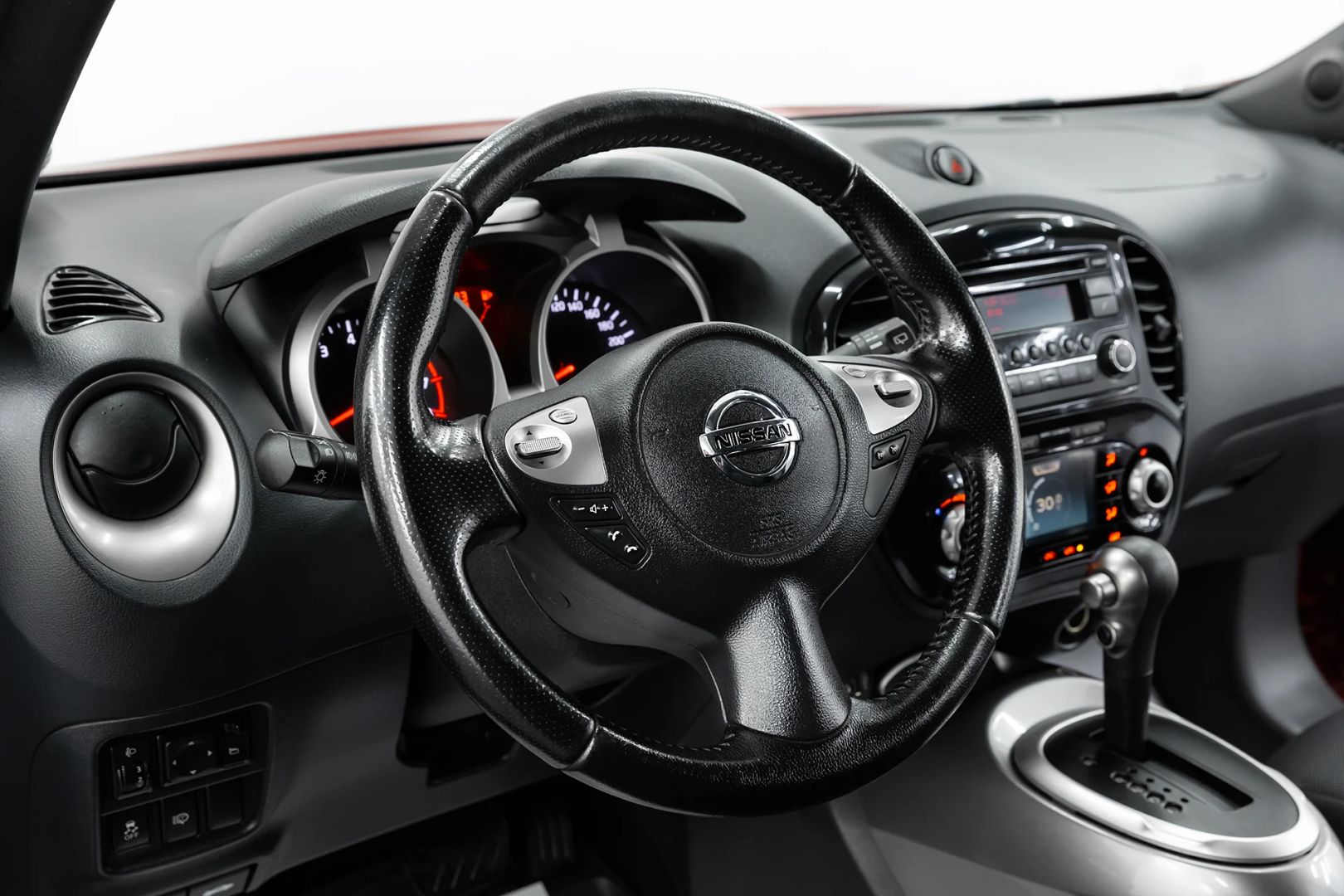 Nissan Juke, I, 2012 фото 10