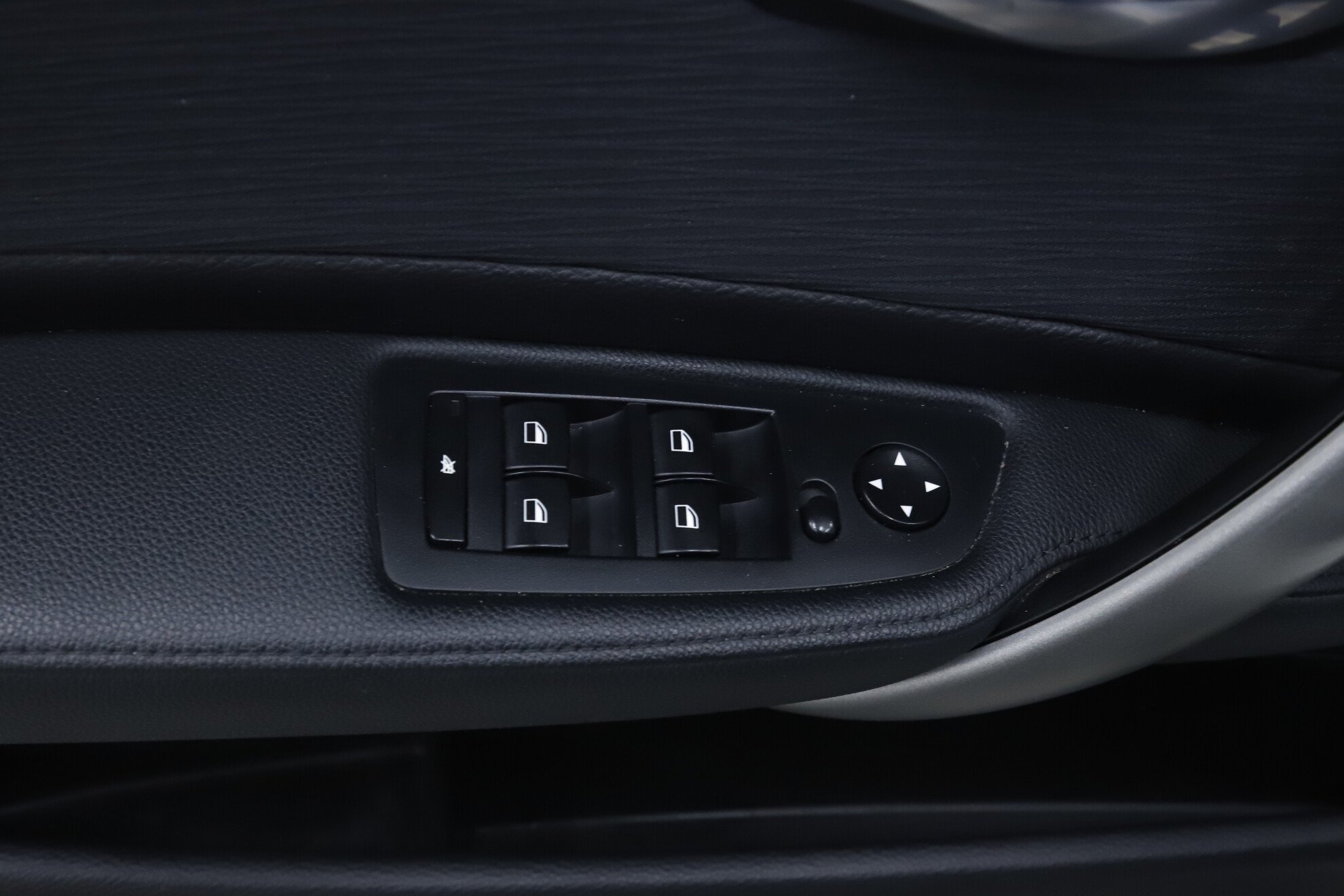 BMW 1 серии, I (E81/E82/E87/E88) Рестайлинг, 2010 фото 10