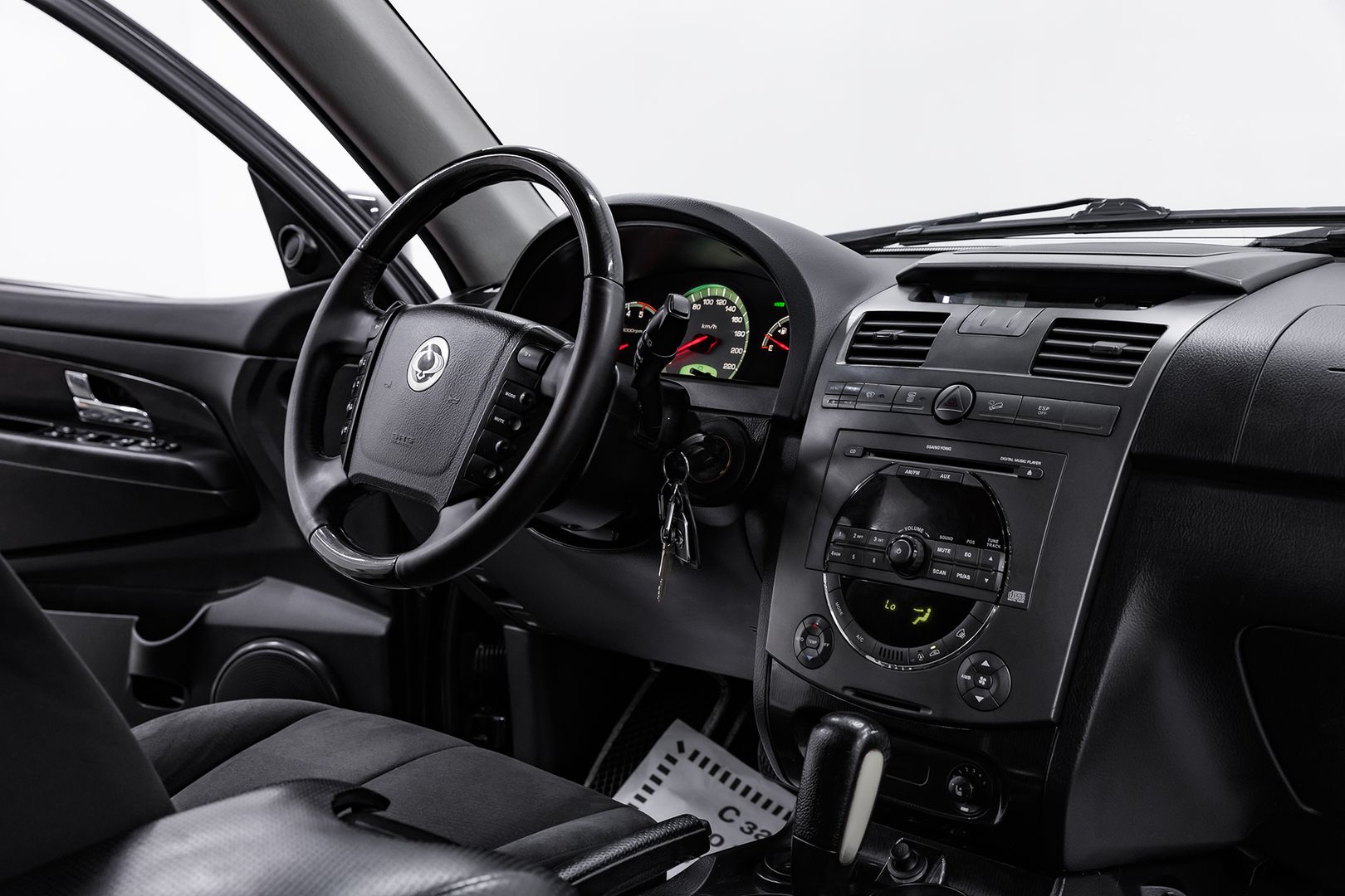 SsangYong Rexton, II, 2008 фото 11