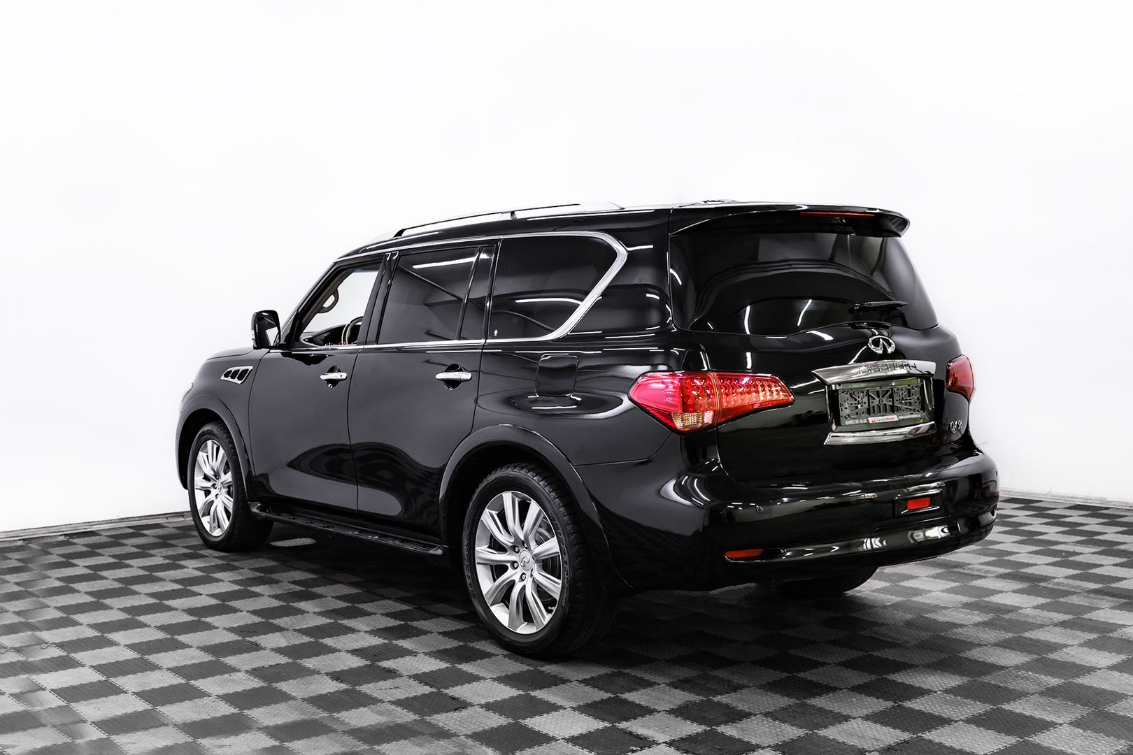 Infiniti QX56, II, 2011 фото 6