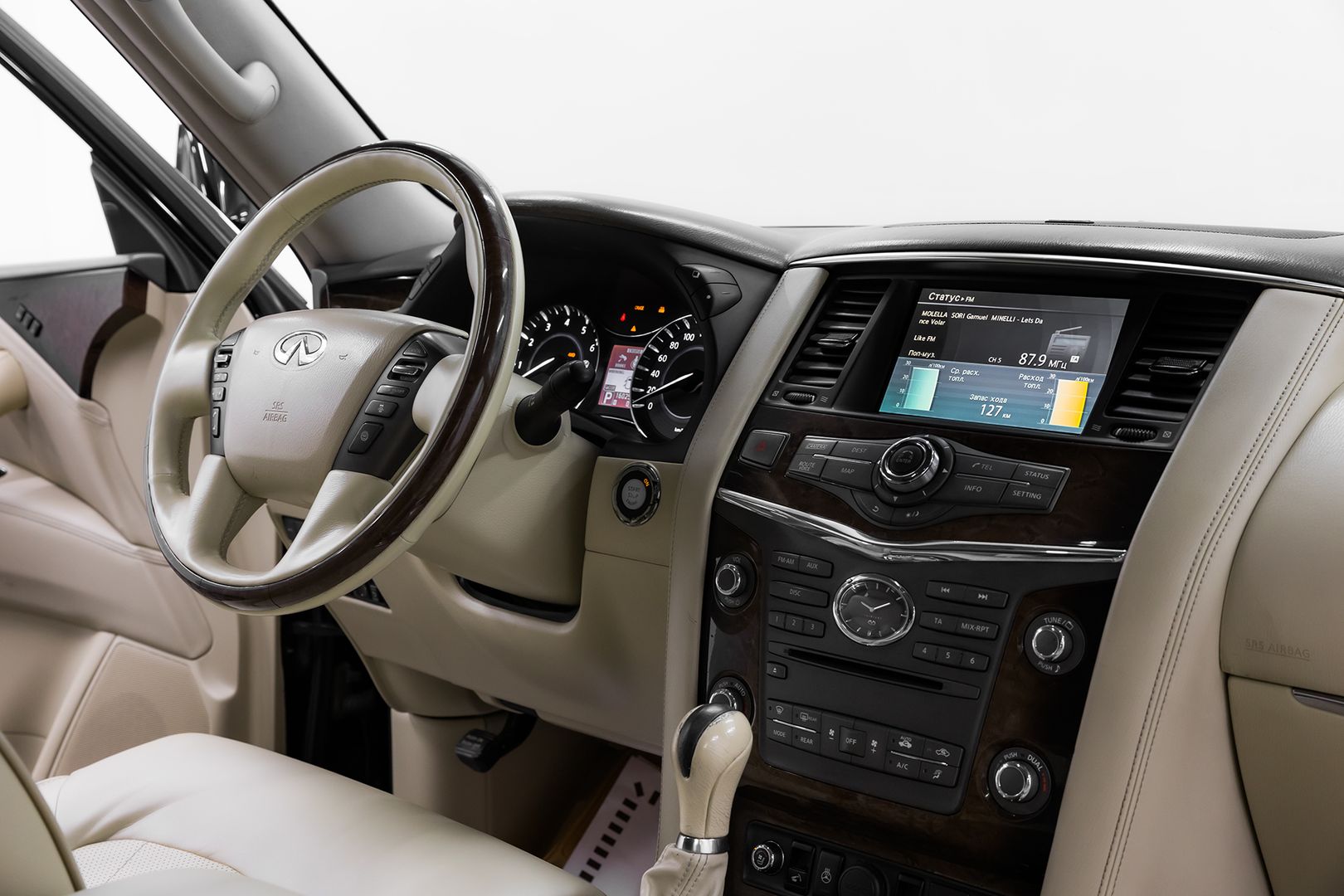 Infiniti QX56, II, 2011 фото 11