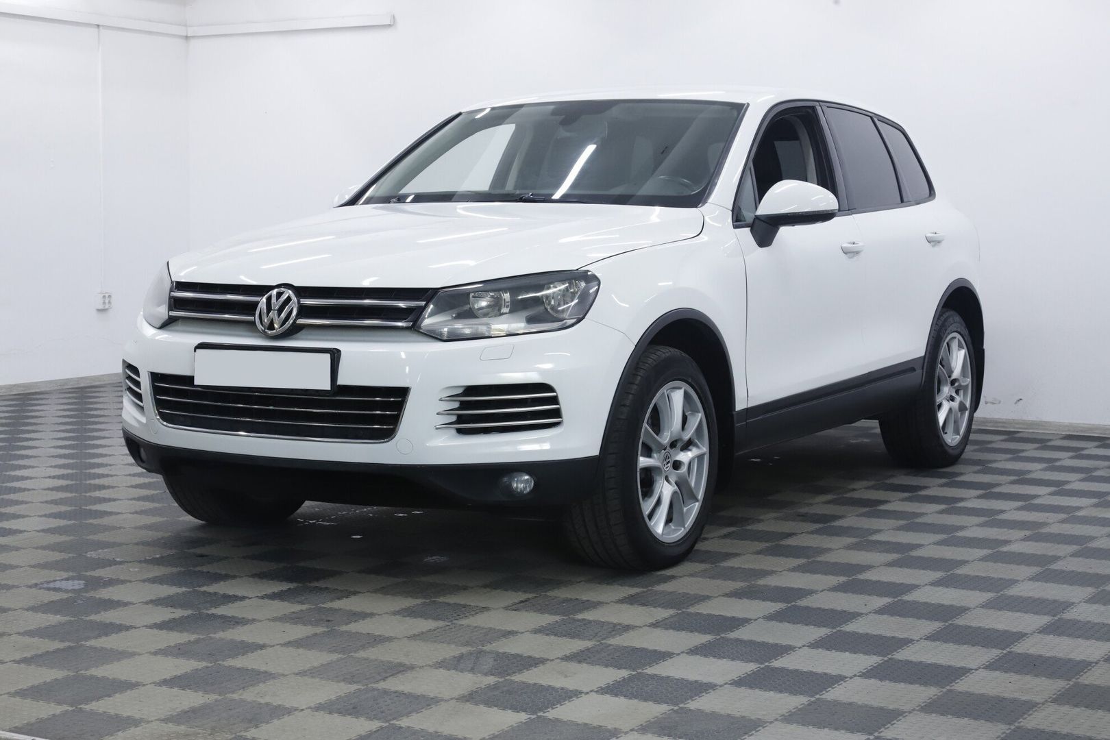 Volkswagen Touareg, II, 2014