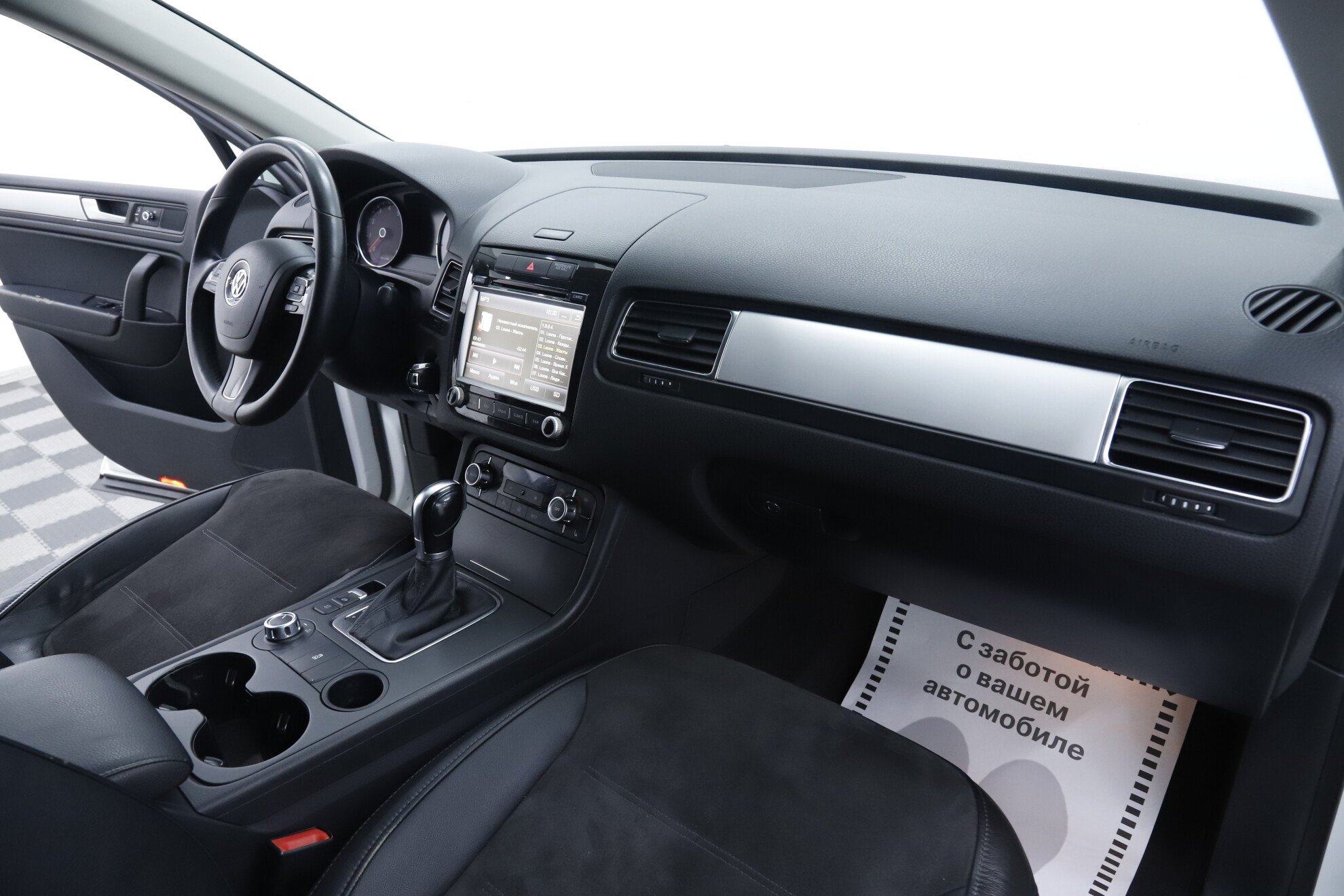 Volkswagen Touareg, II, 2014 фото 14