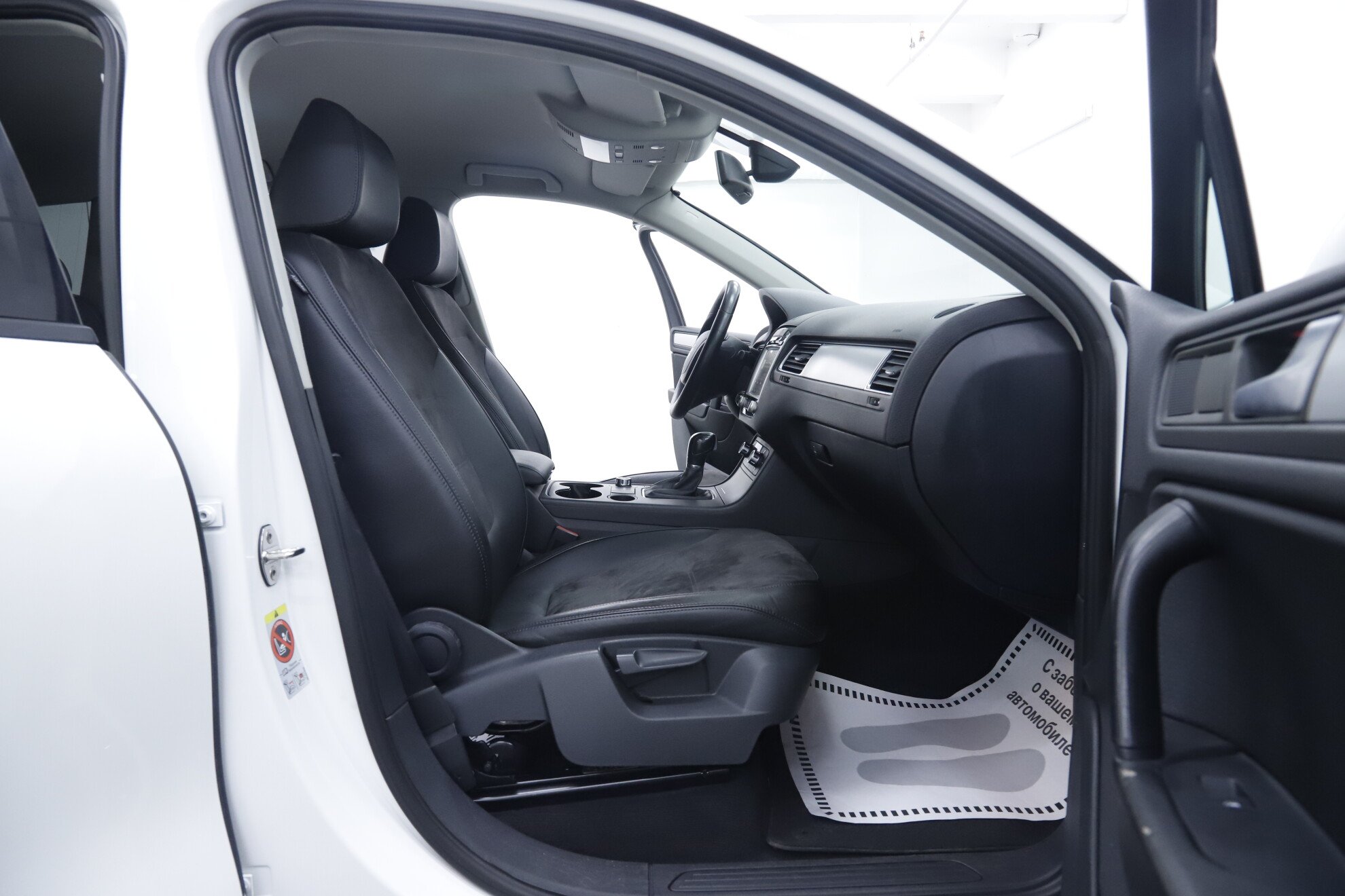 Volkswagen Touareg, II, 2014 фото 15