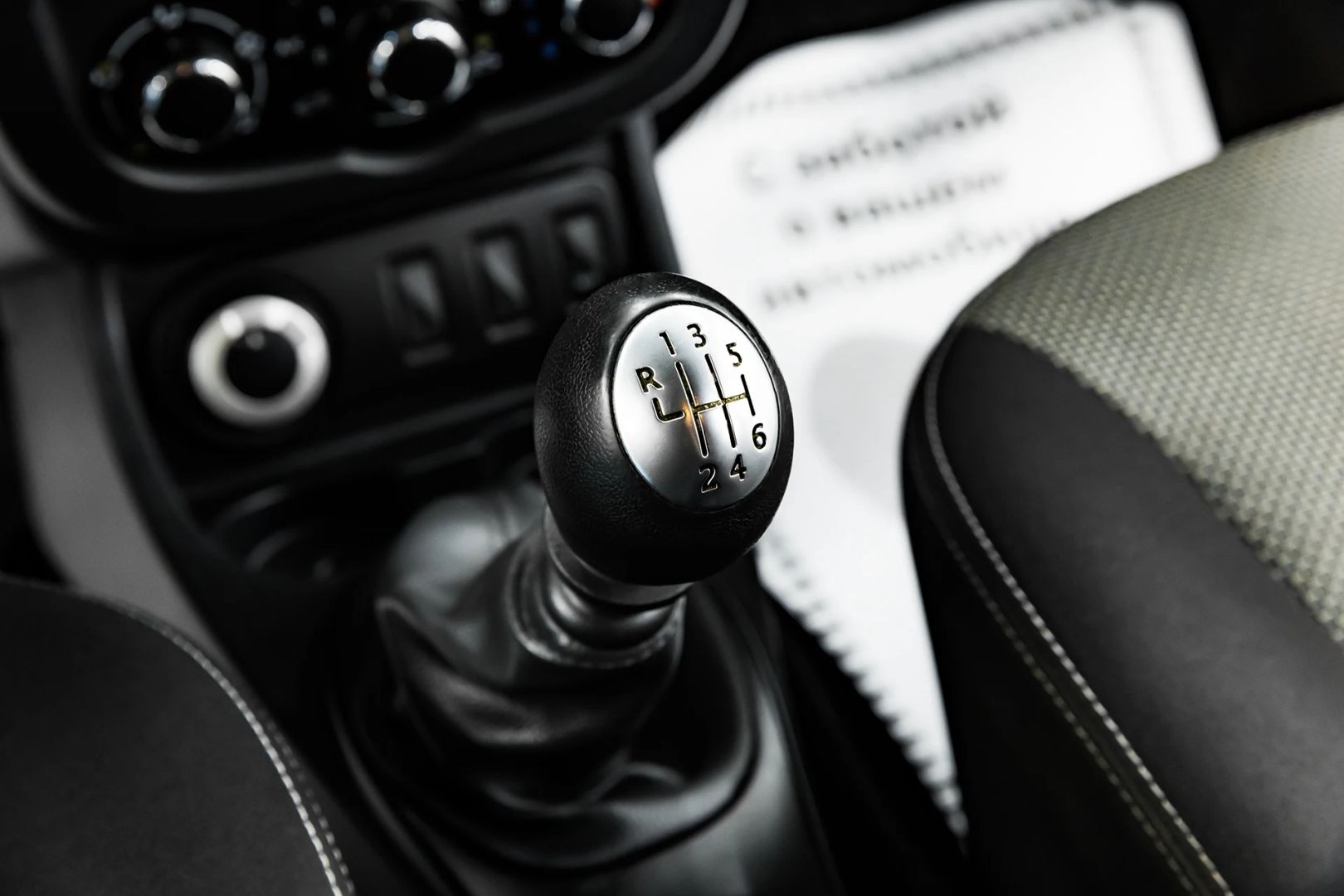 Renault Duster, I Рестайлинг, 2017 фото 12