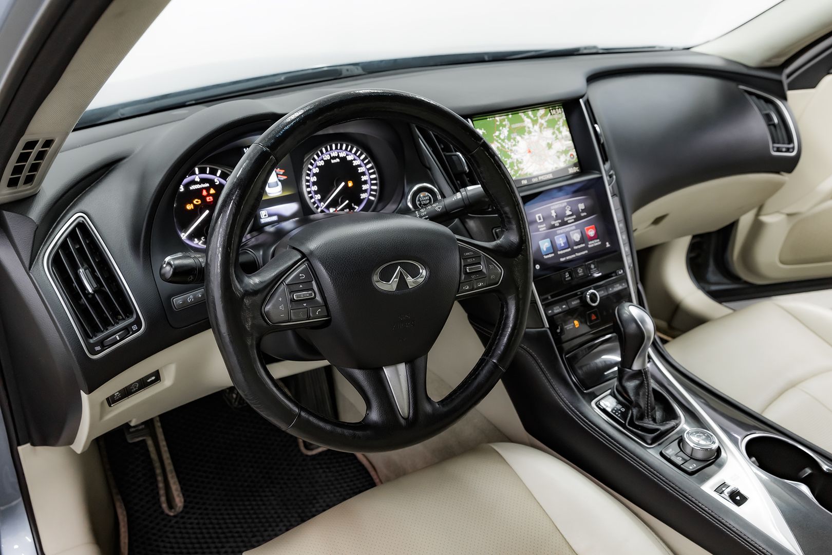 Infiniti Q50, I, 2014 фото 9