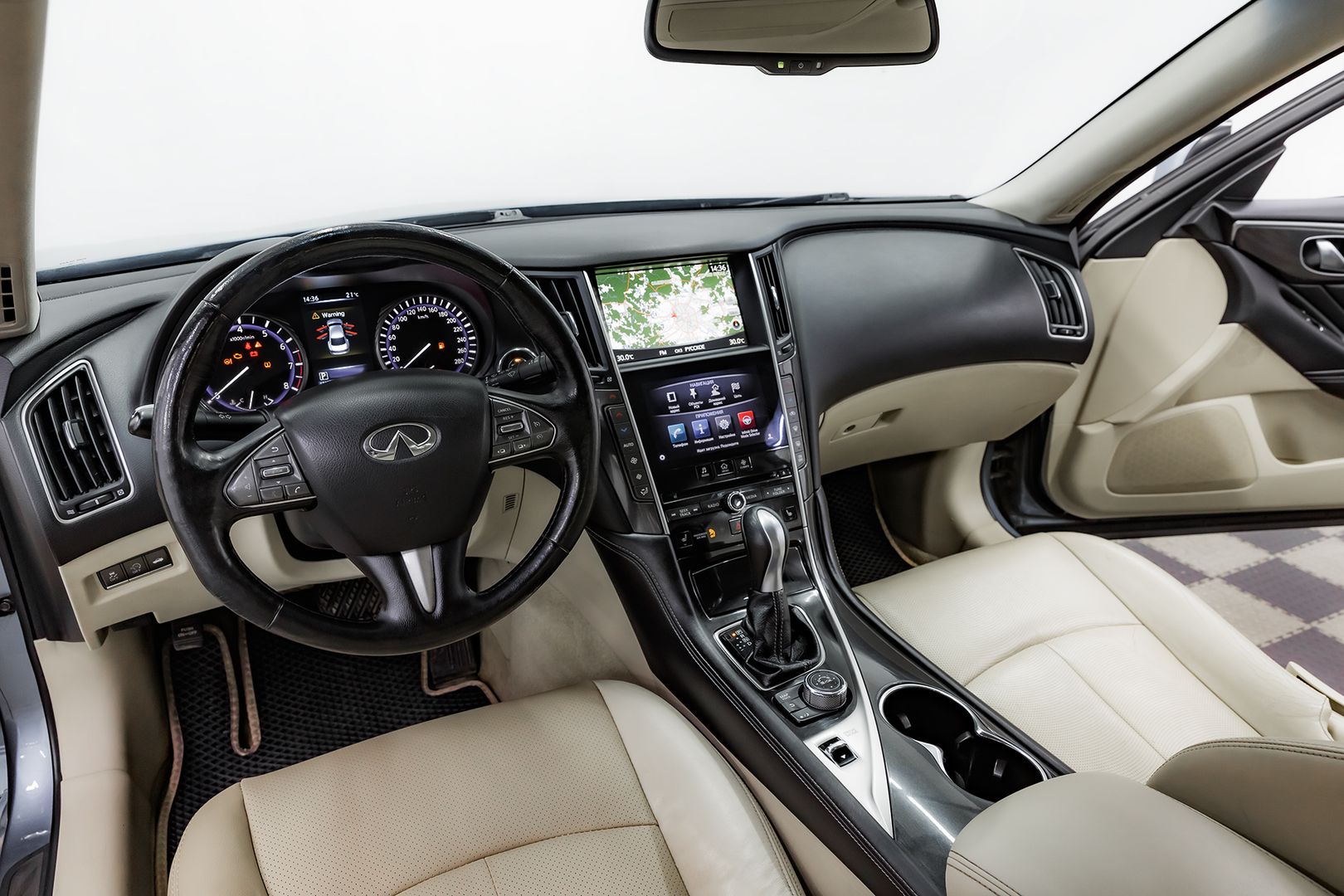 Infiniti Q50, I, 2014 фото 10