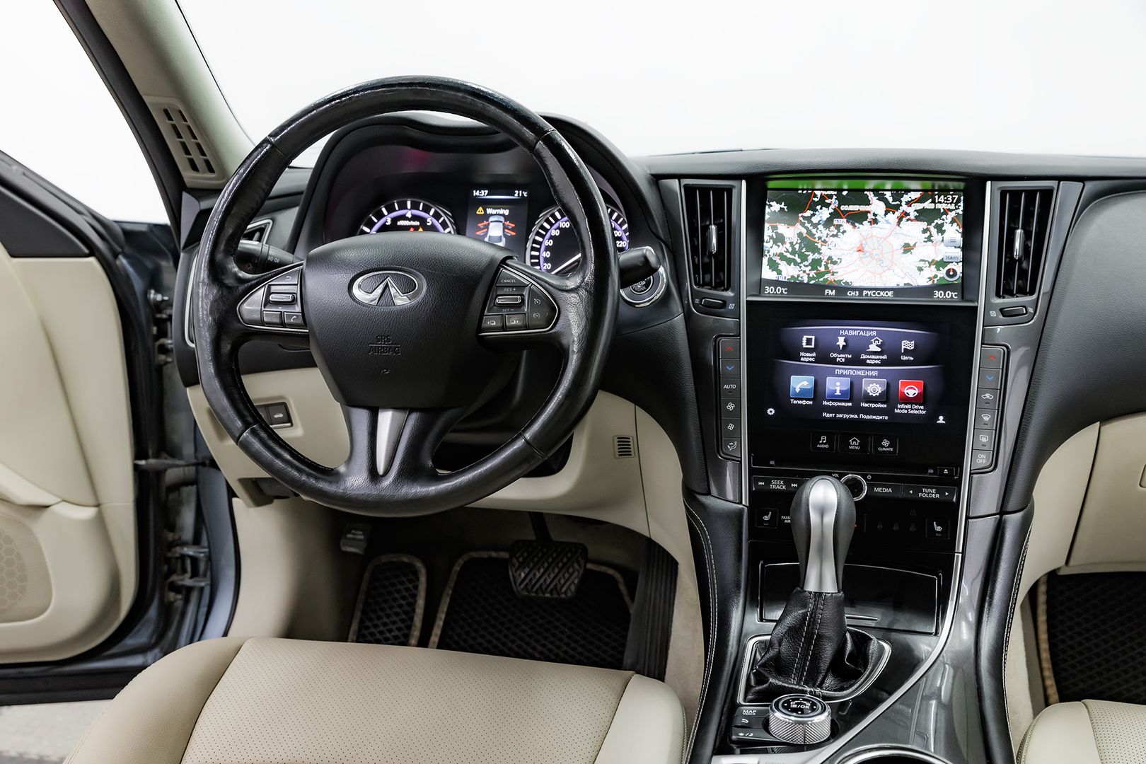 Infiniti Q50, I, 2014 фото 11