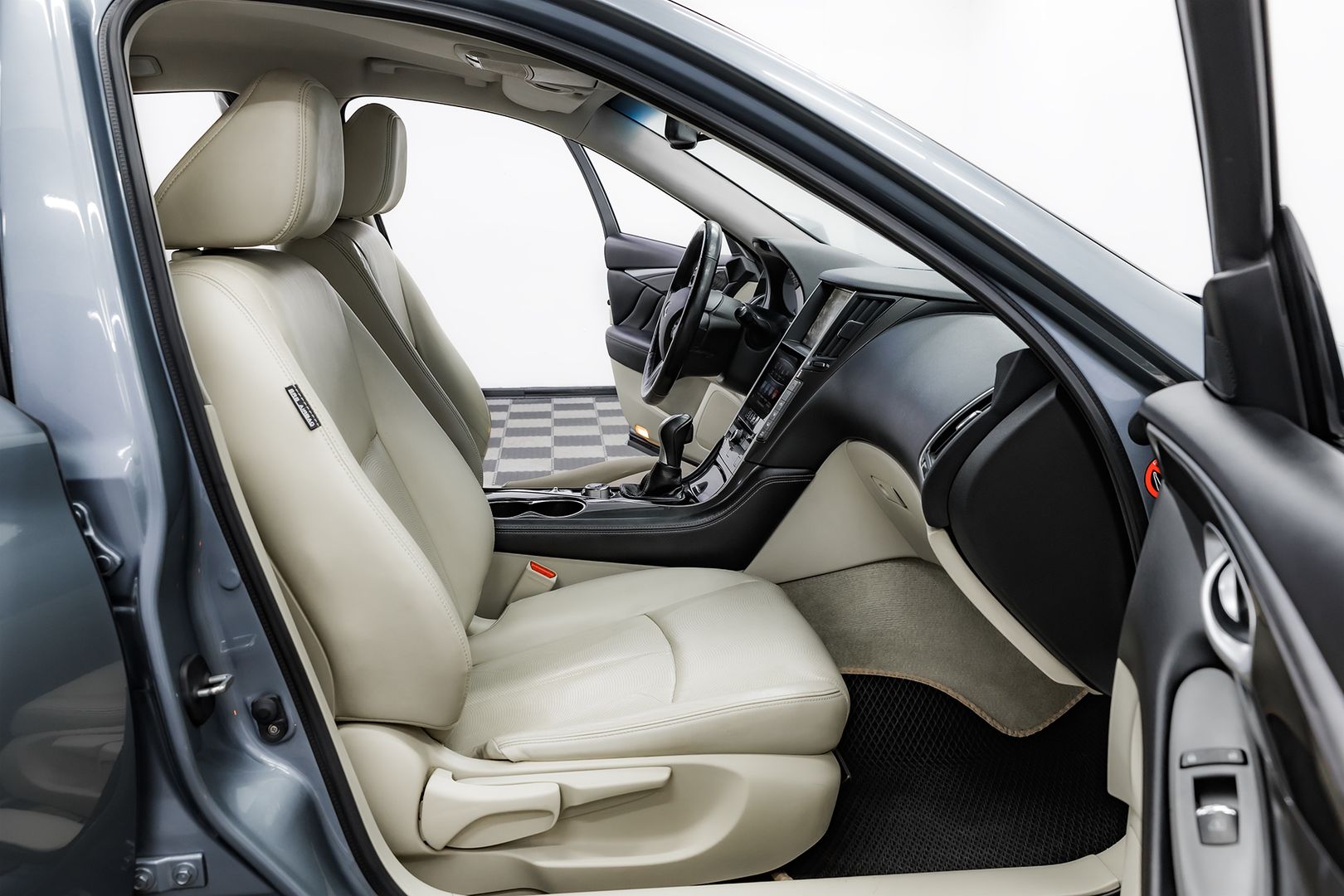 Infiniti Q50, I, 2014 фото 15