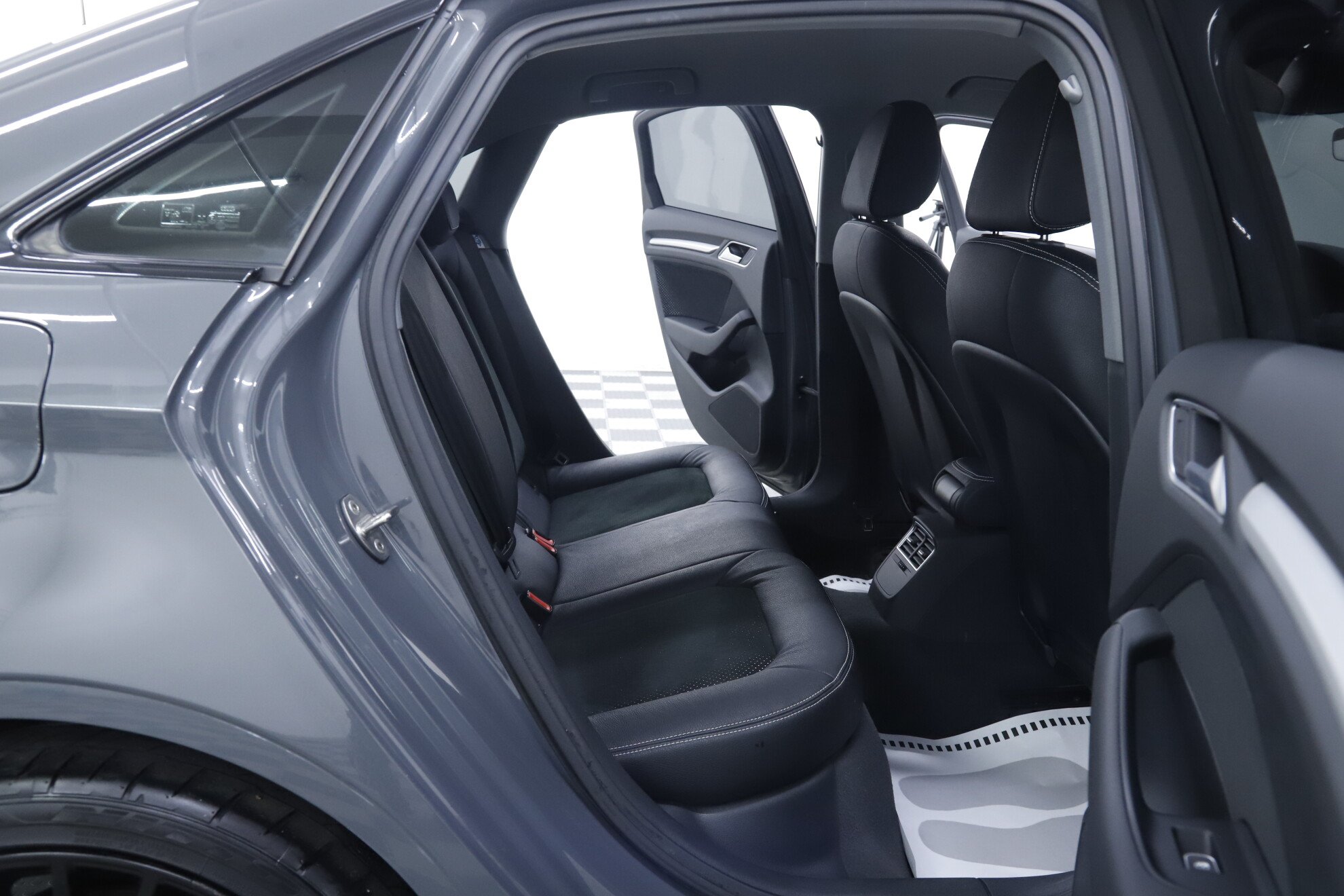 Audi A3, III (8V) Рестайлинг, 2017 фото 17