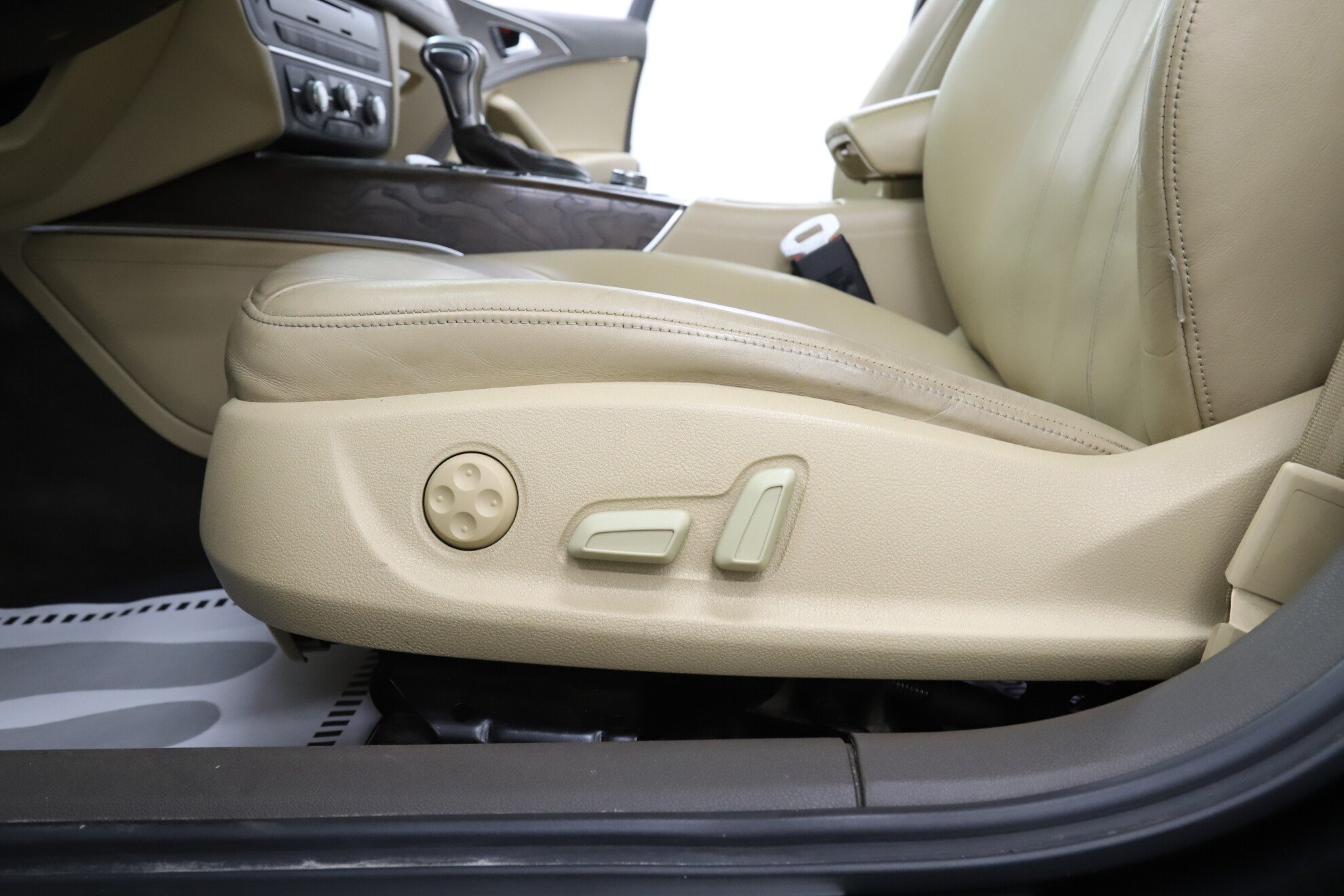 Audi A6, IV (C7), 2012 фото 8