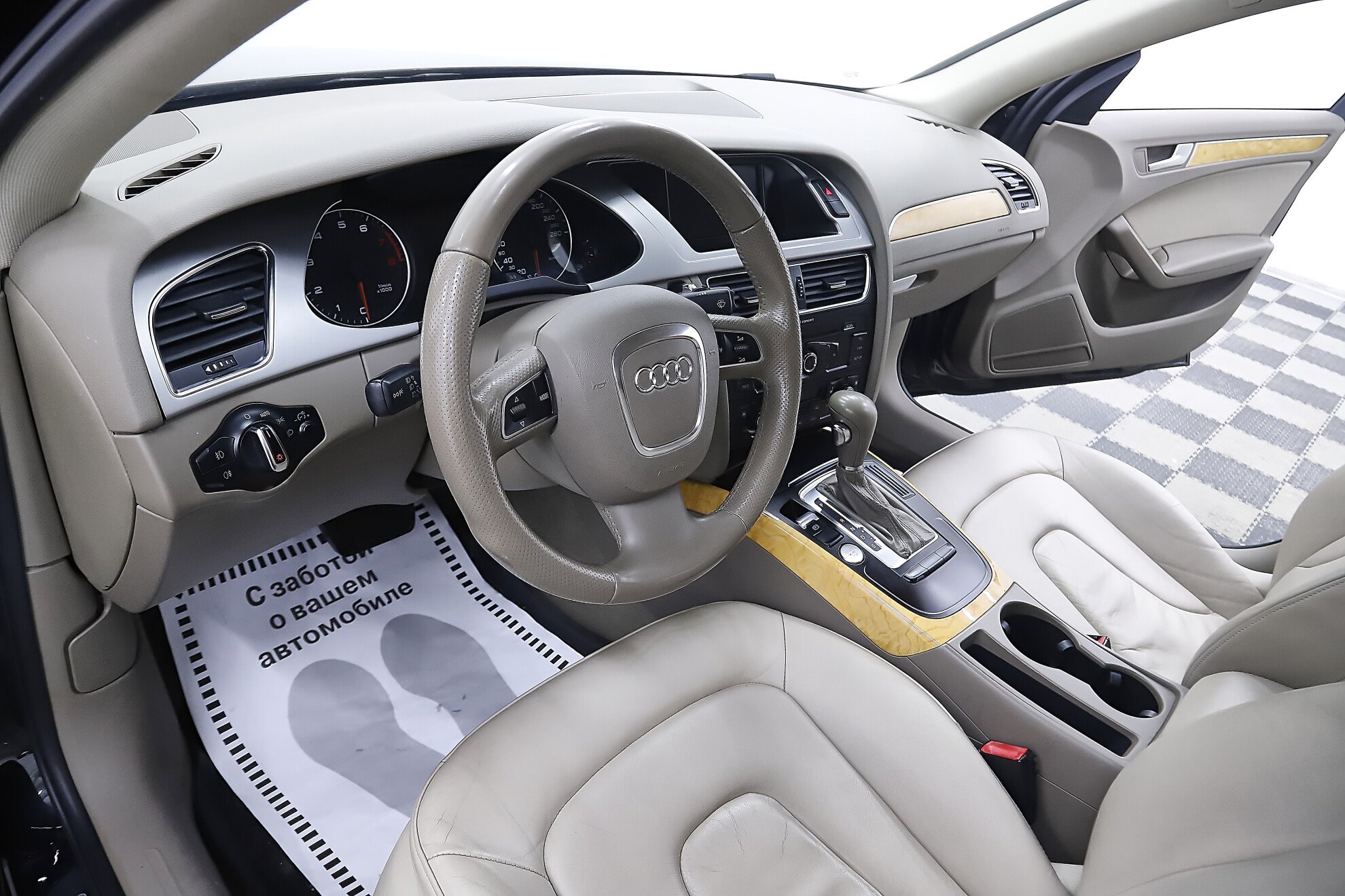 Audi A4, IV (B8), 2008 фото 11