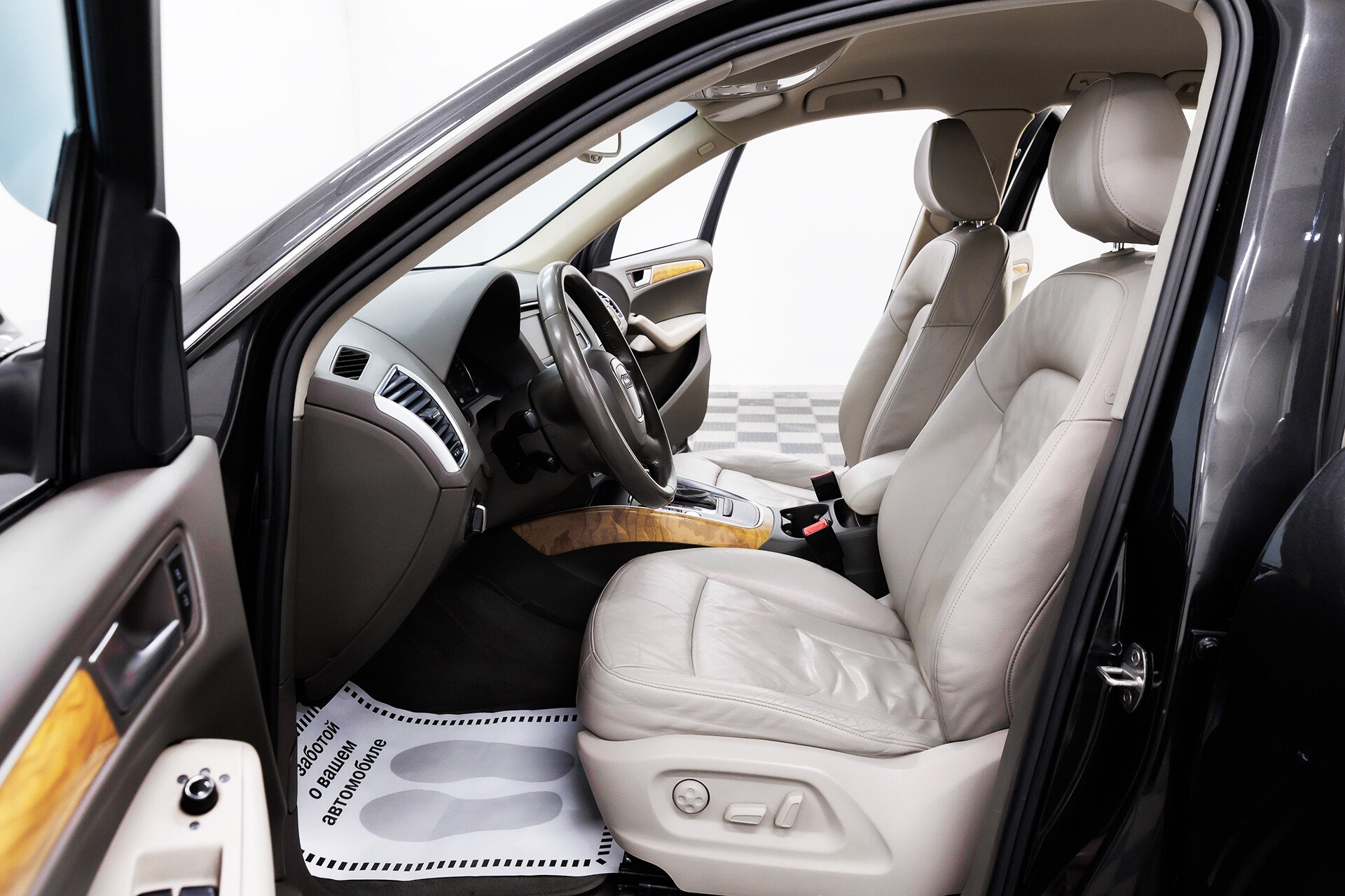 Audi Q5, I (8R), 2010 фото 12