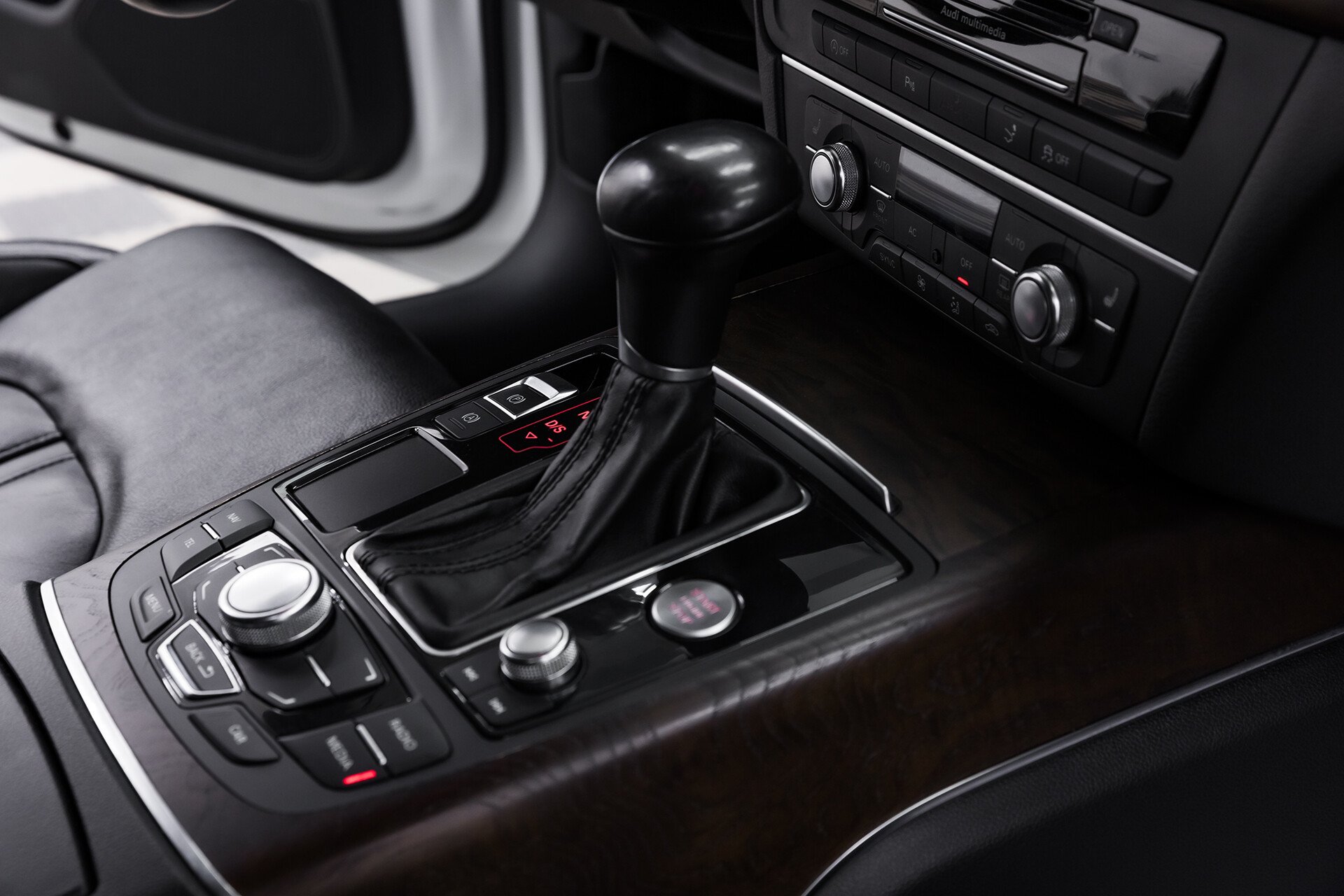 Audi A7, I (4G), 2011 фото 15