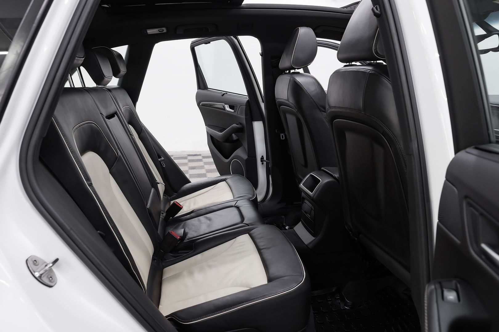 Audi Q5, I (8R), 2010 фото 18