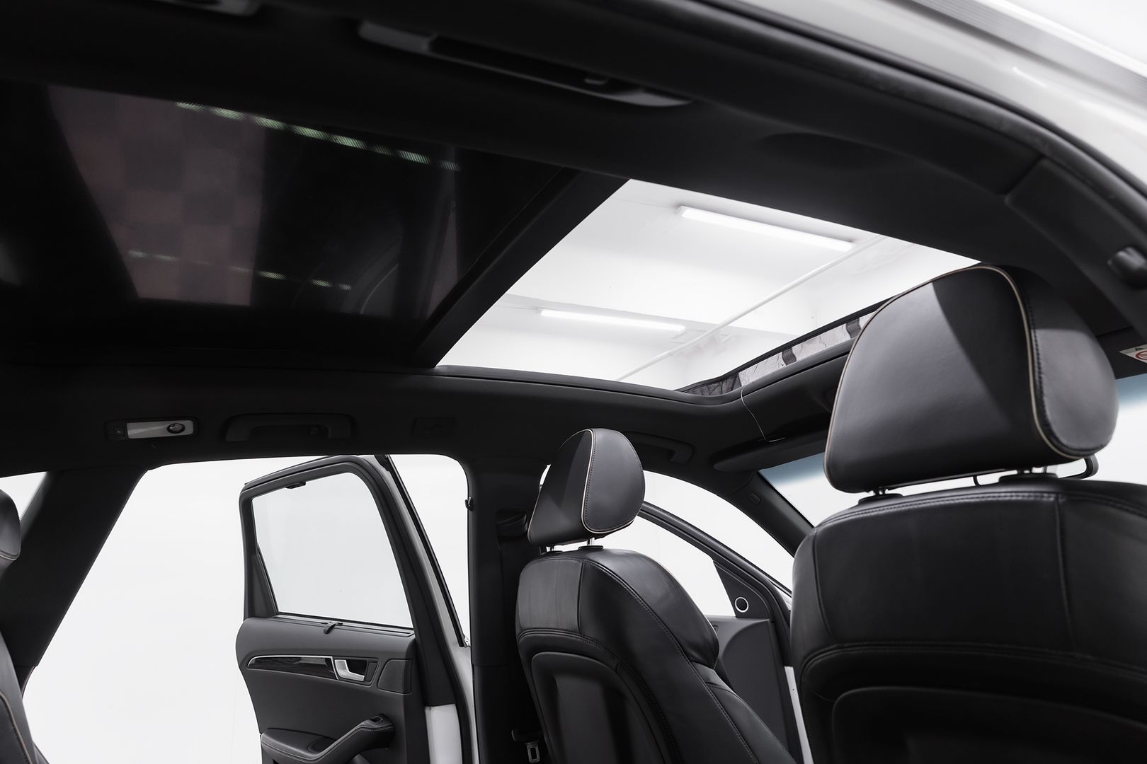 Audi Q5, I (8R), 2010 фото 15