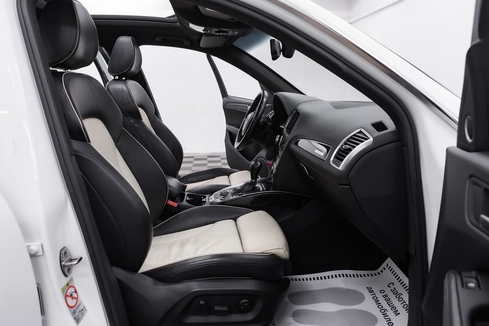 Audi Q5, I (8R), 2010 фото 17